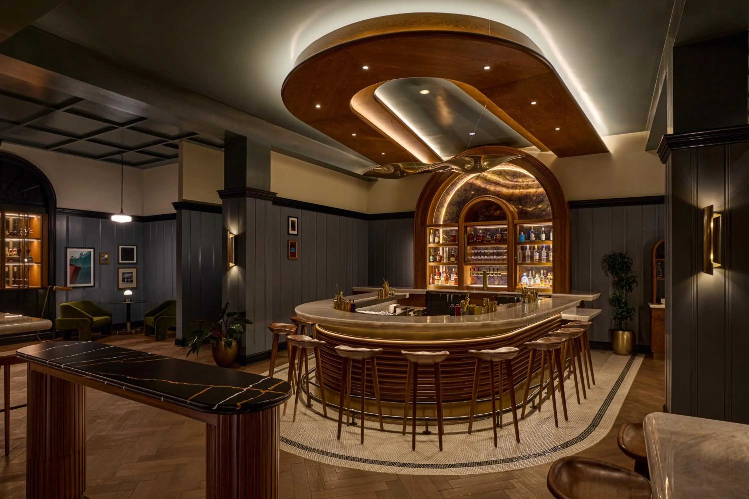 Lounge or bar in Dearborn Inn, Autograph Collection