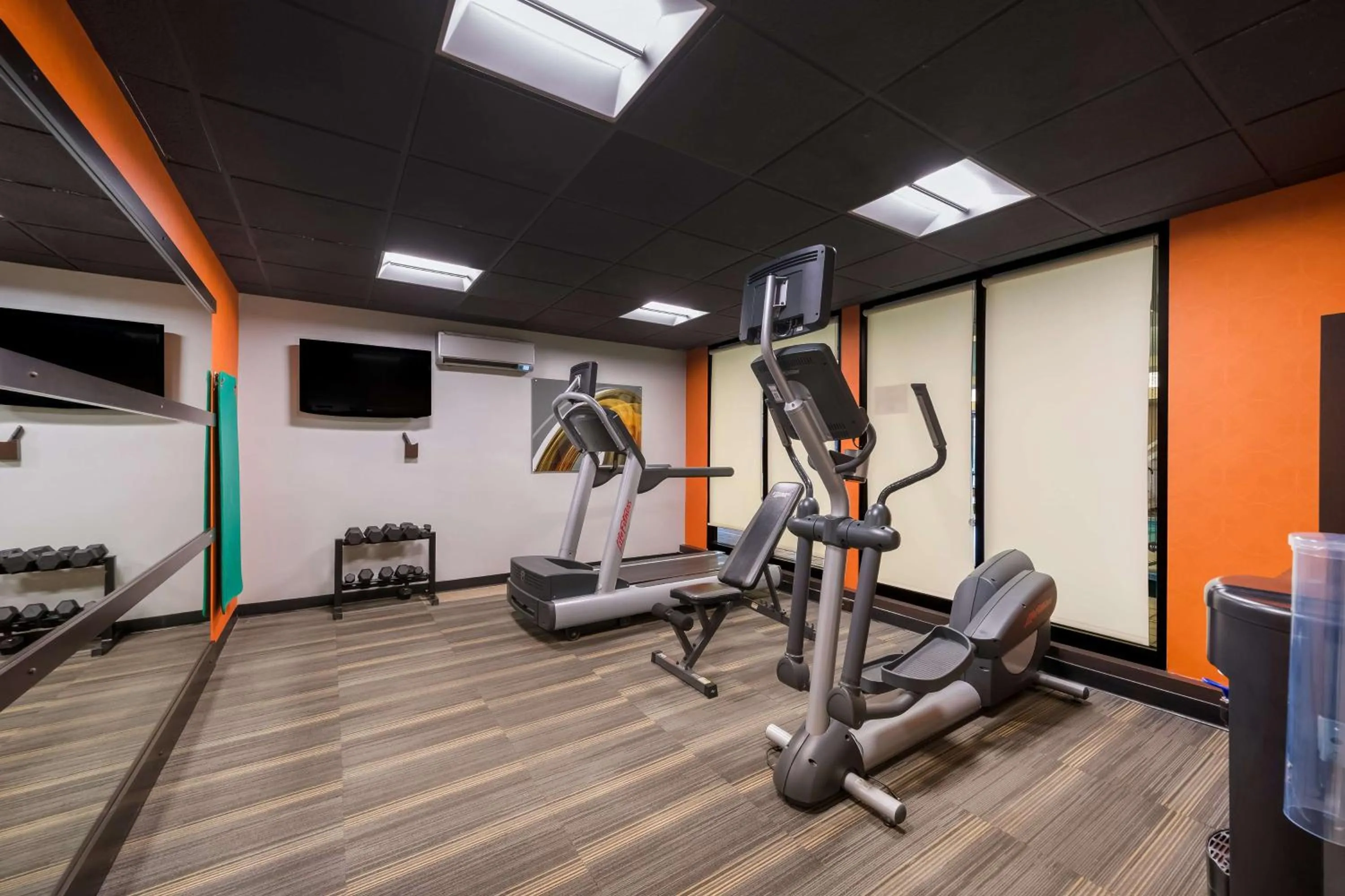 Fitness centre/facilities in Sonesta Select Detroit Novi
