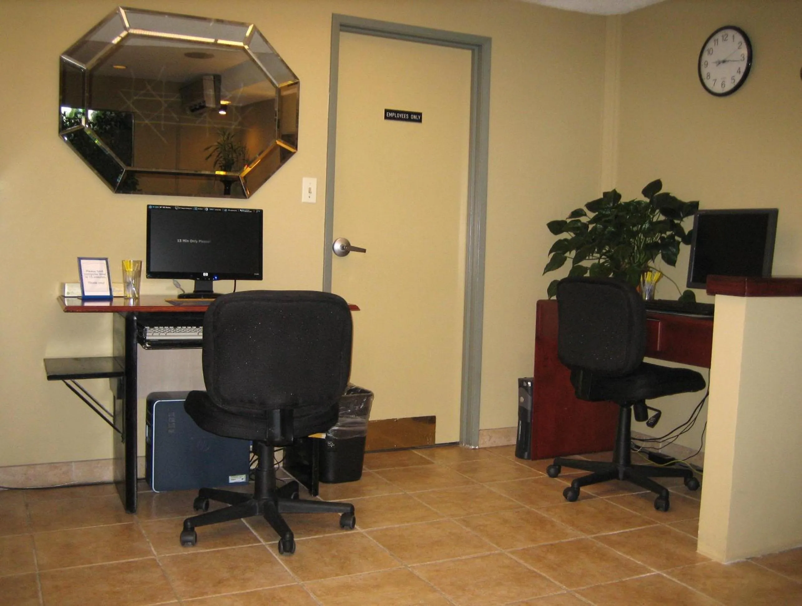 Business facilities in Days Inn by Wyndham San Diego/Downtown/Convention Center