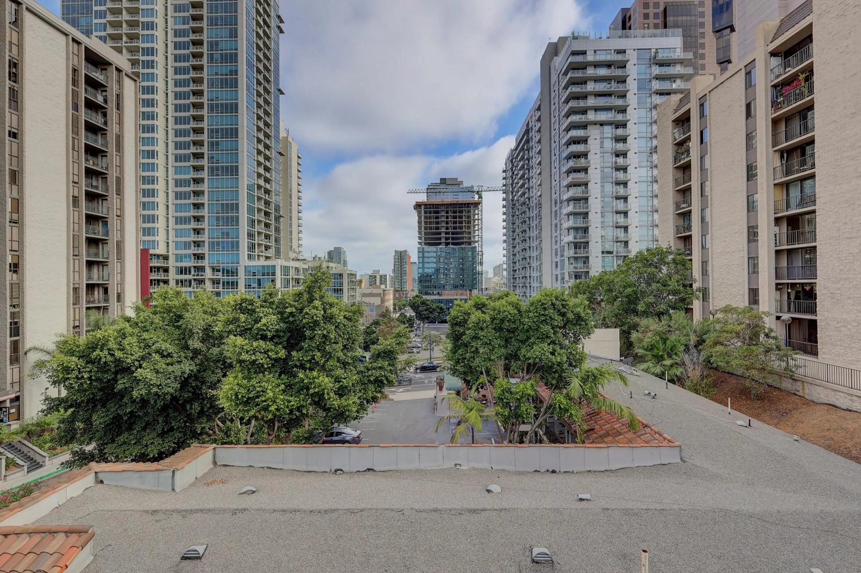 City view in Hotel Ash&9th