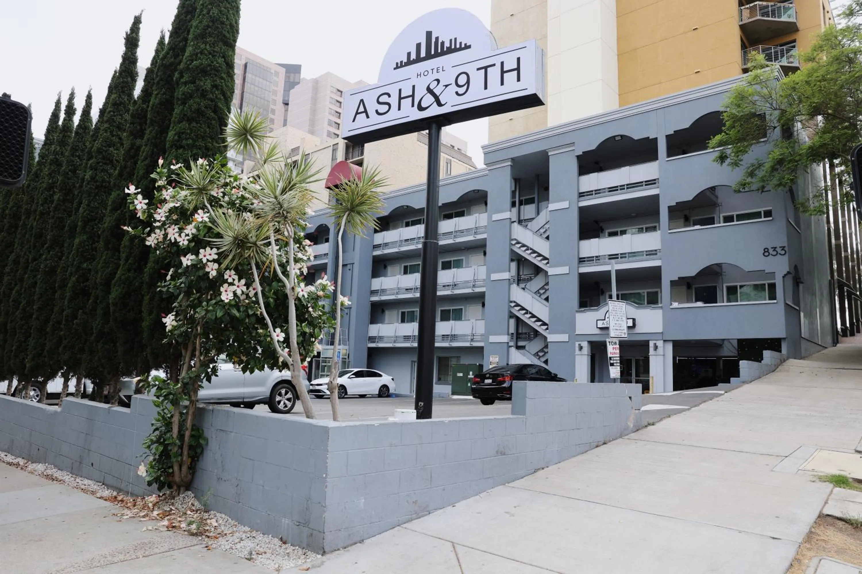 Property logo or sign in Hotel Ash&9th