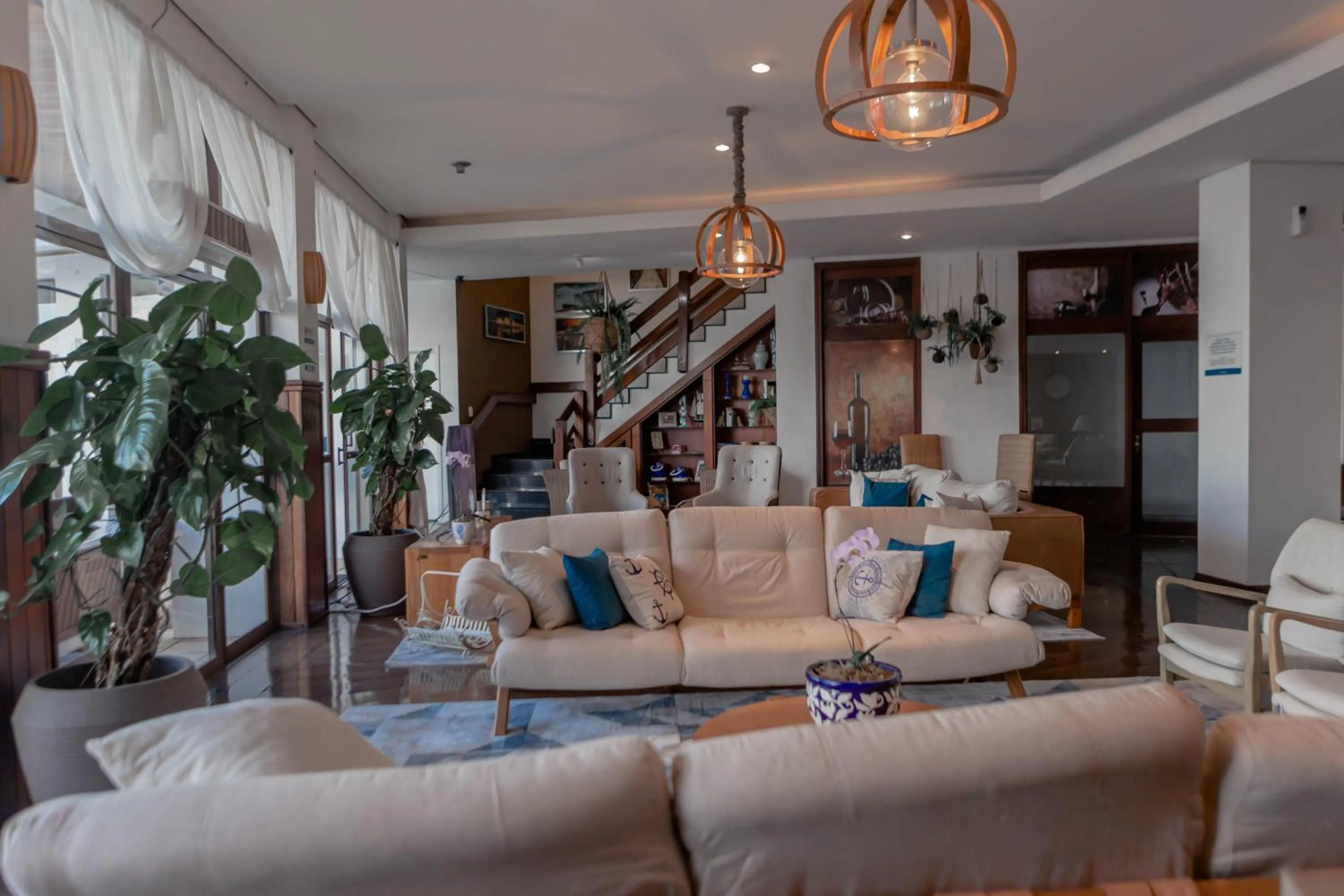 Seating area in Hotel Villareal São Francisco do Sul