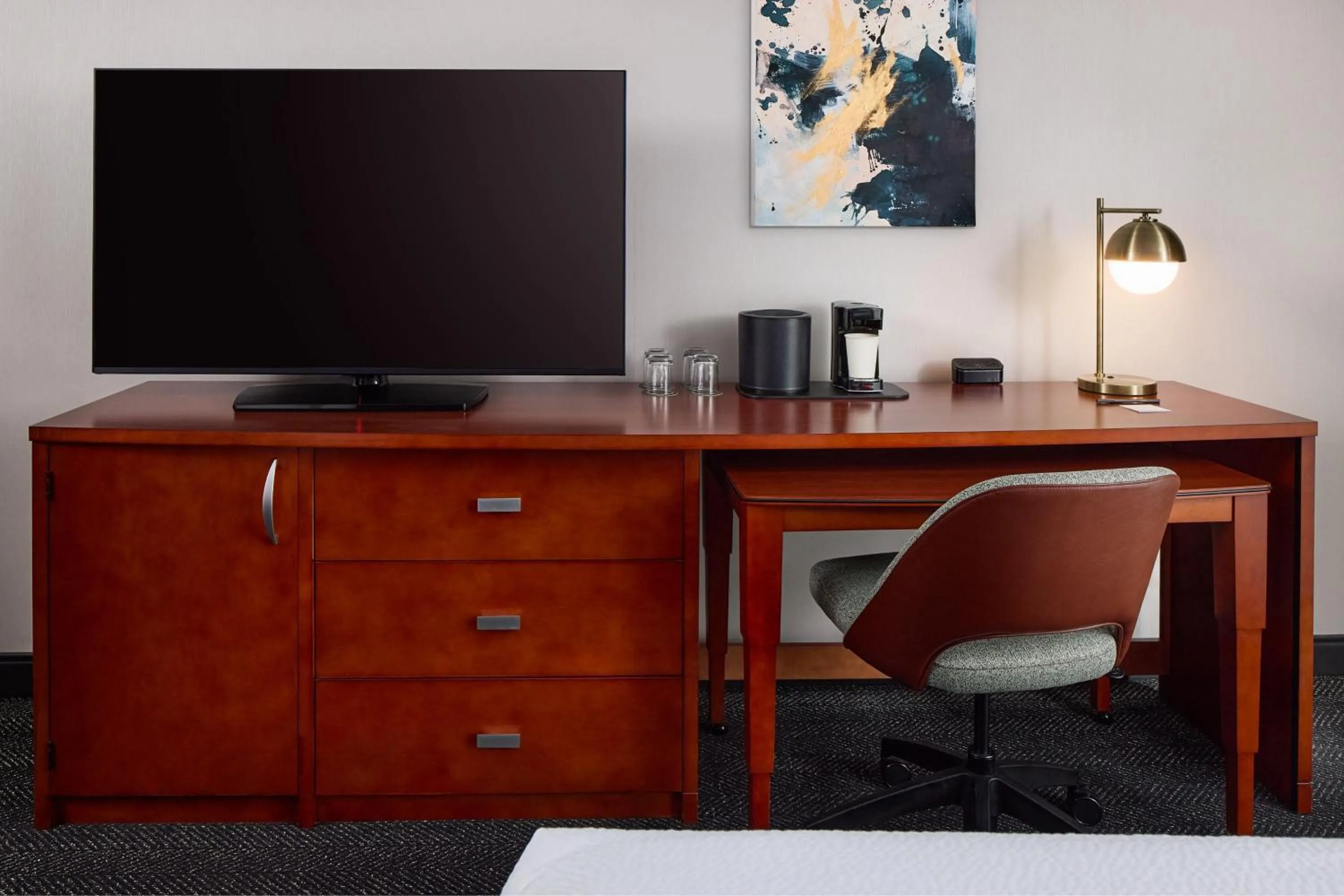Photo of the whole room in Courtyard by Marriott Fort Collins