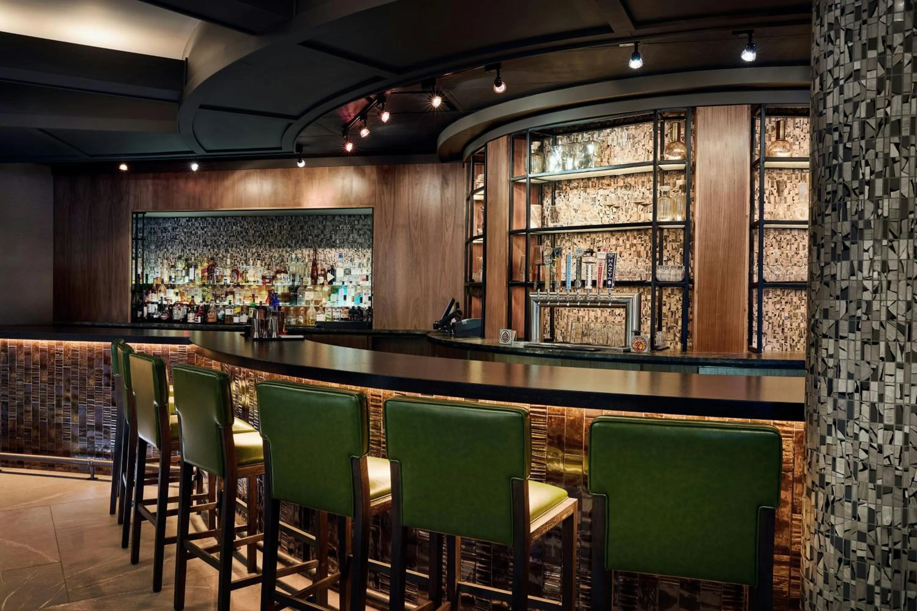 Lounge or bar in Fort Collins Marriott