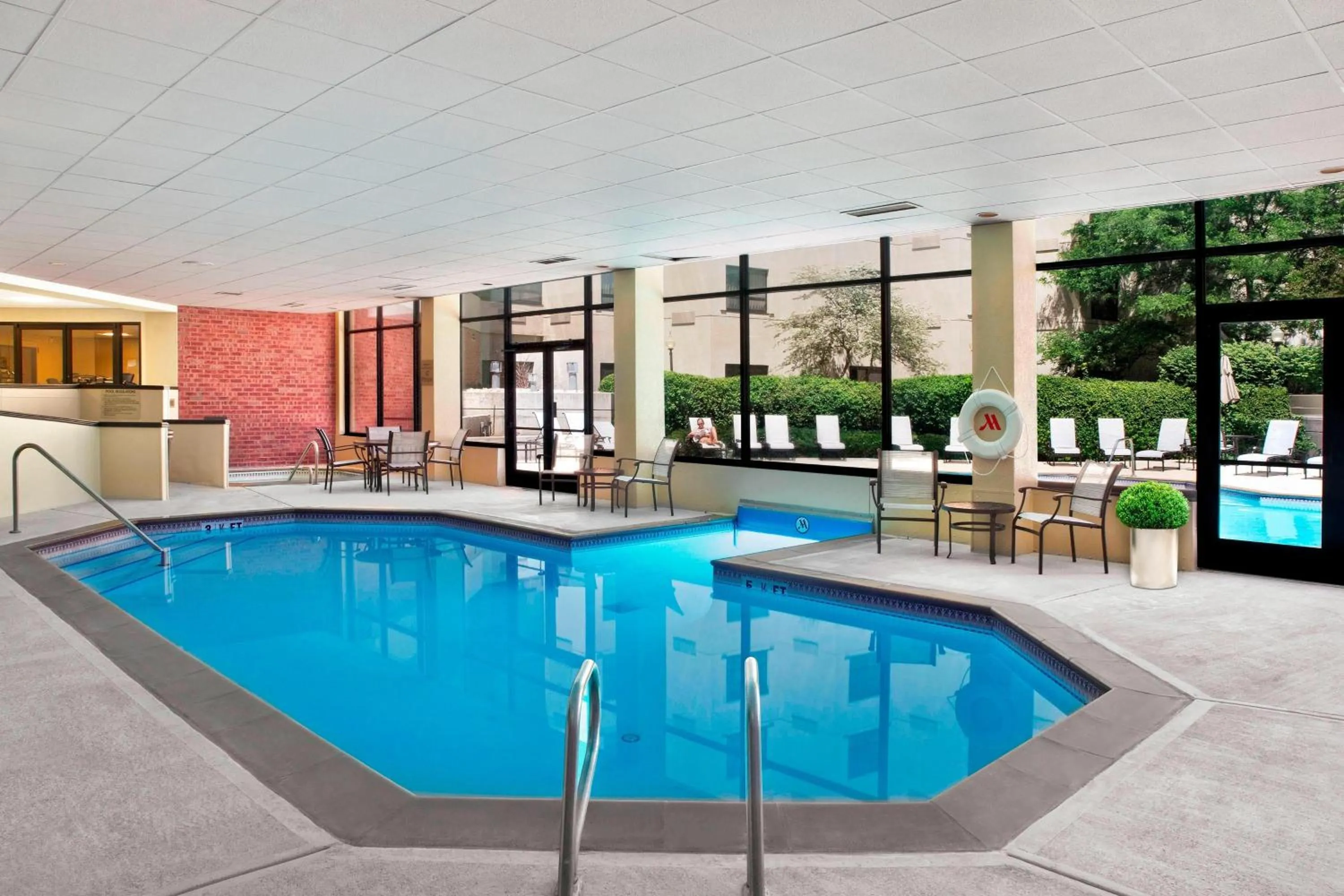 Swimming pool in Fort Collins Marriott