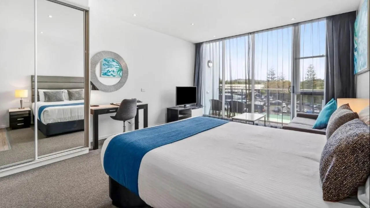 Bedroom, Bed in Mantra Quayside Port Macquarie