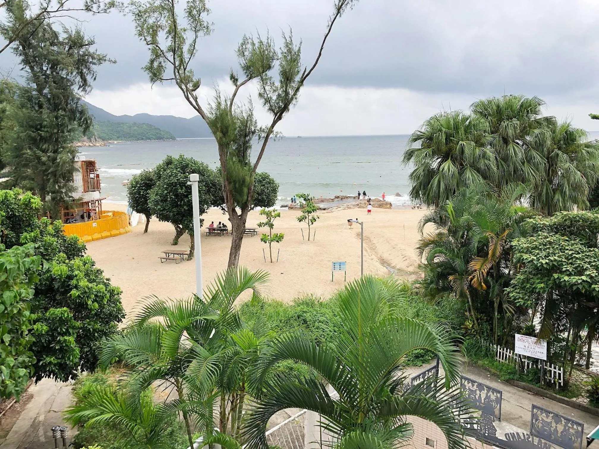 Beach in Bellagio Pets Friendly Resort