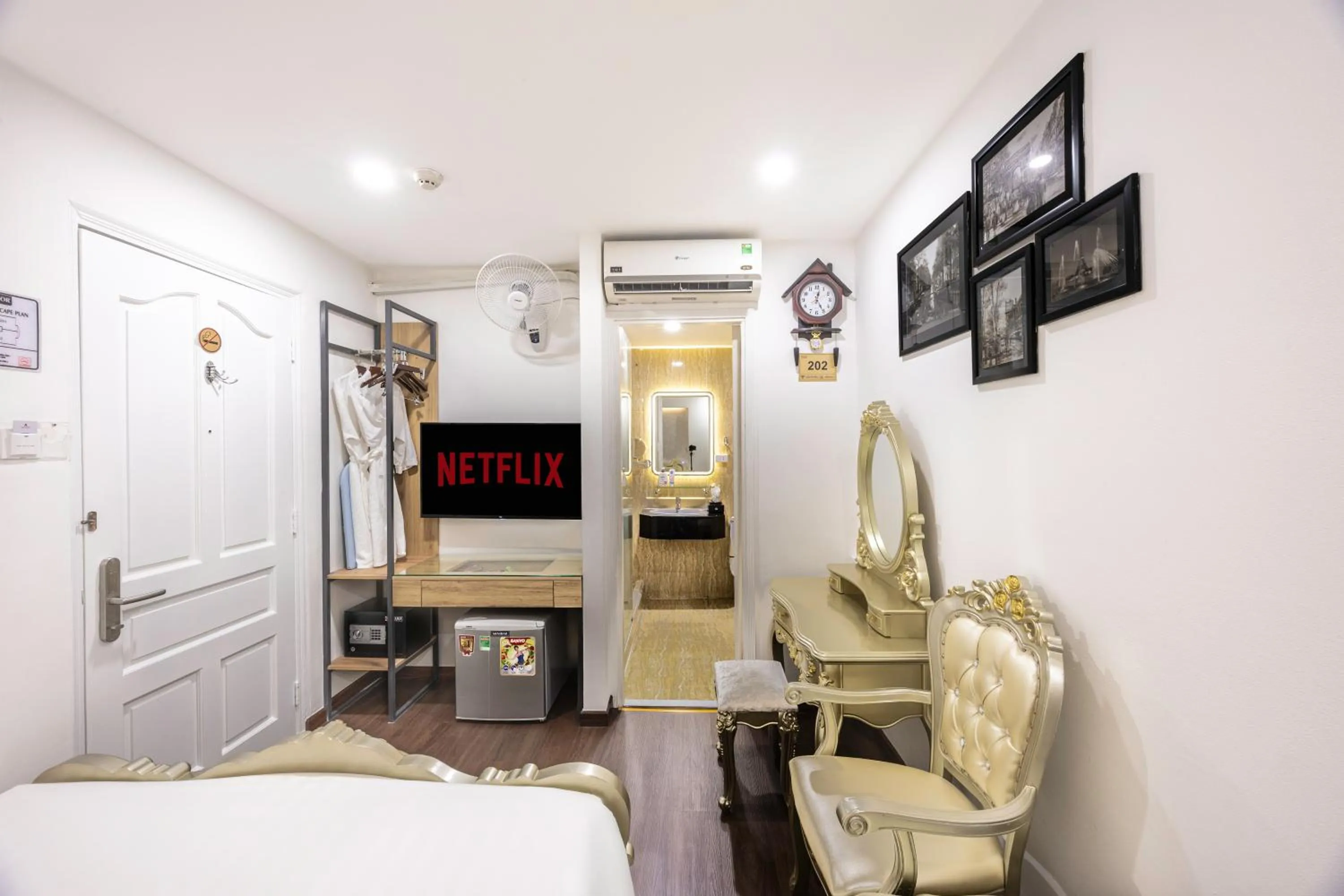 Bed in A25 Hotel - 255 Lê Thánh Tôn