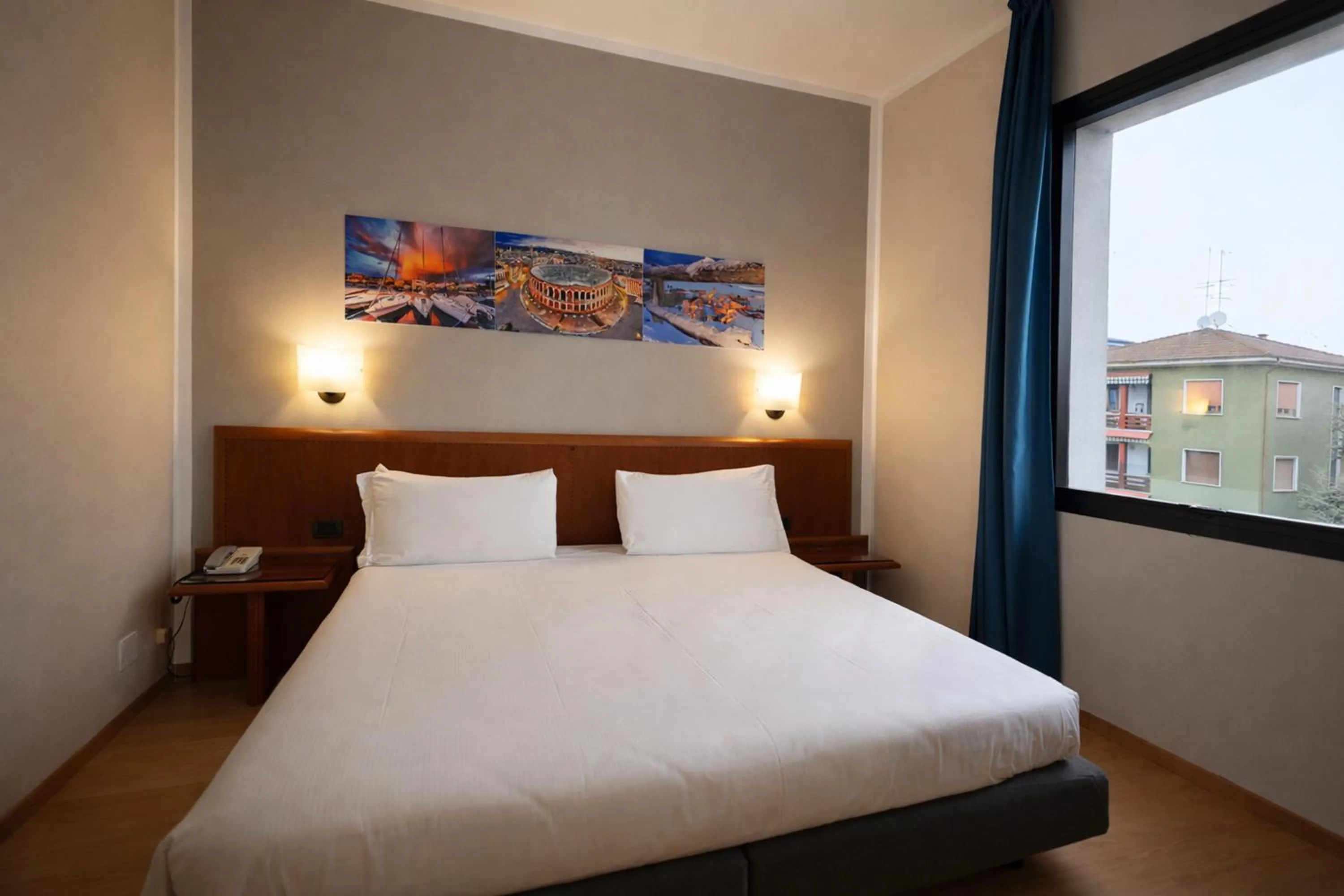 Bed in LVG Hotel Collection - Gardenia