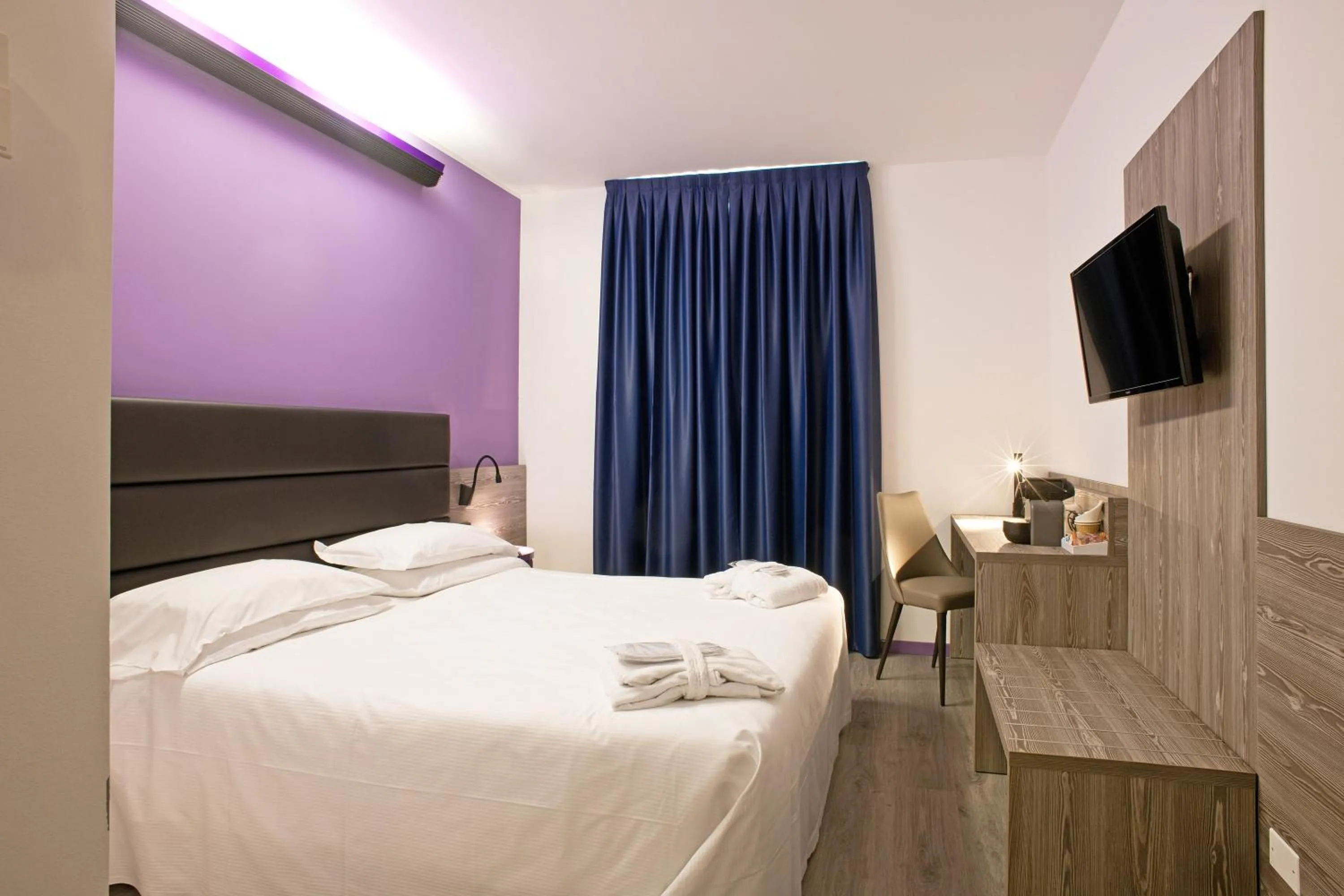 Photo of the whole room, Bed in LVG Hotel Collection - Gardenia