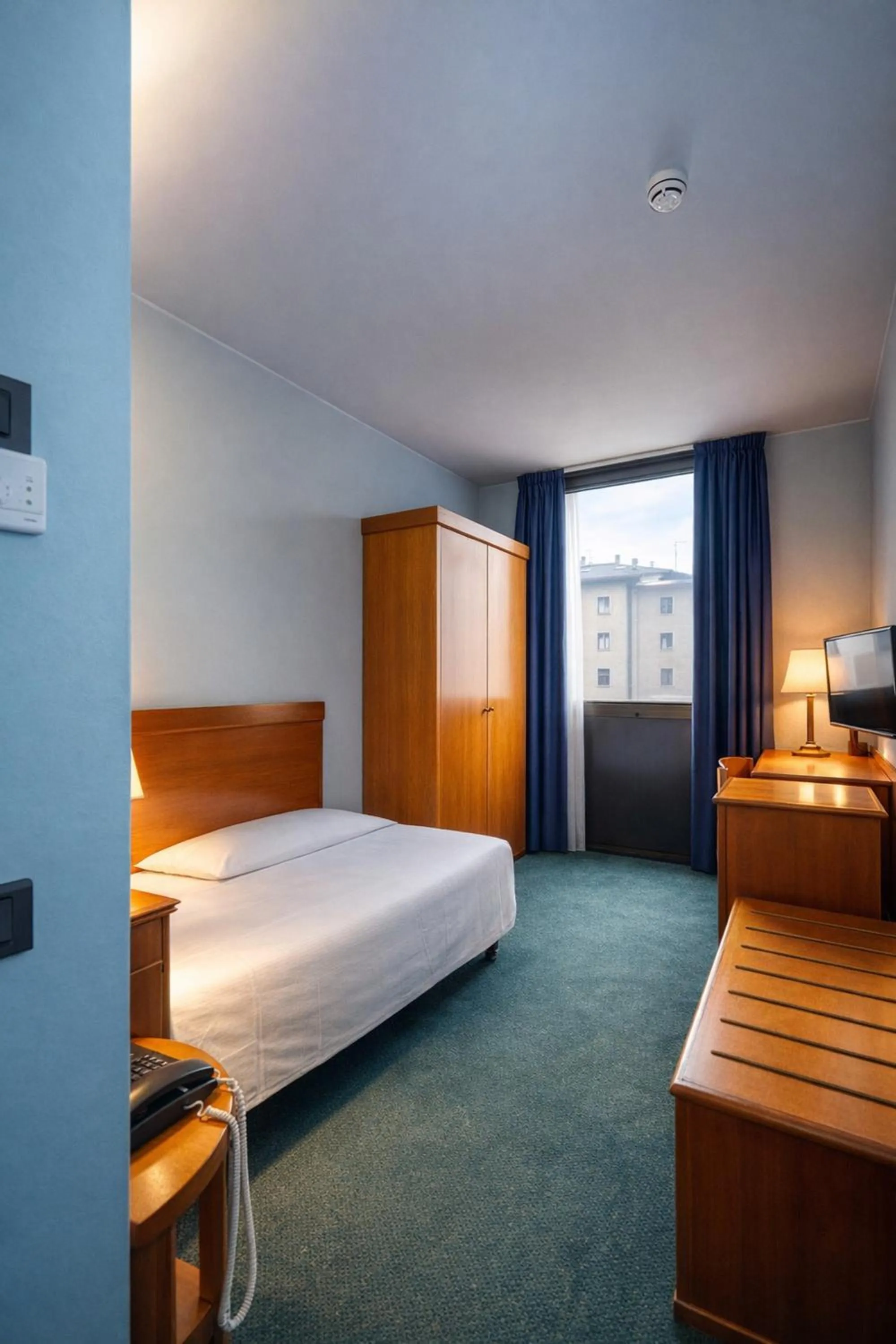 Bed in LVG Hotel Collection - Gardenia