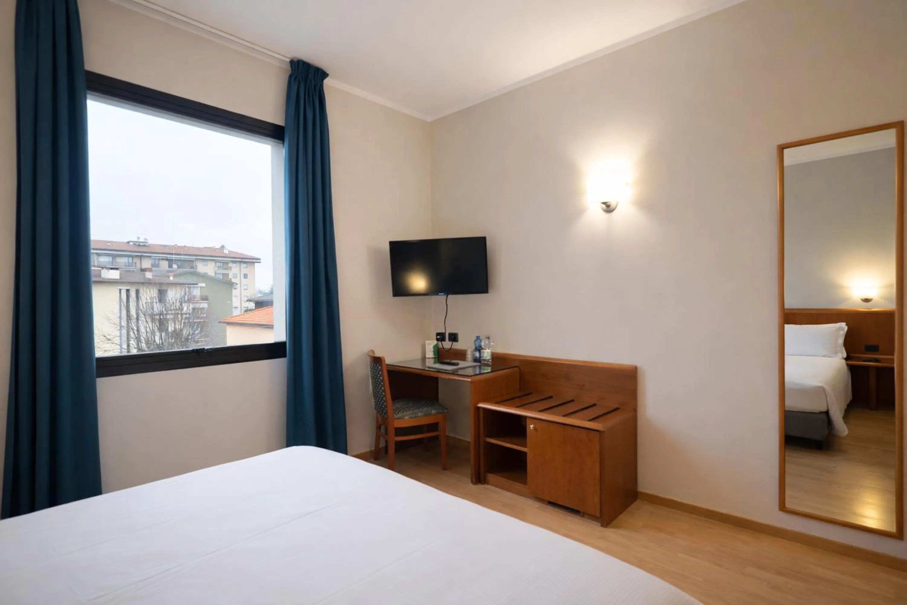 Bed in LVG Hotel Collection - Gardenia