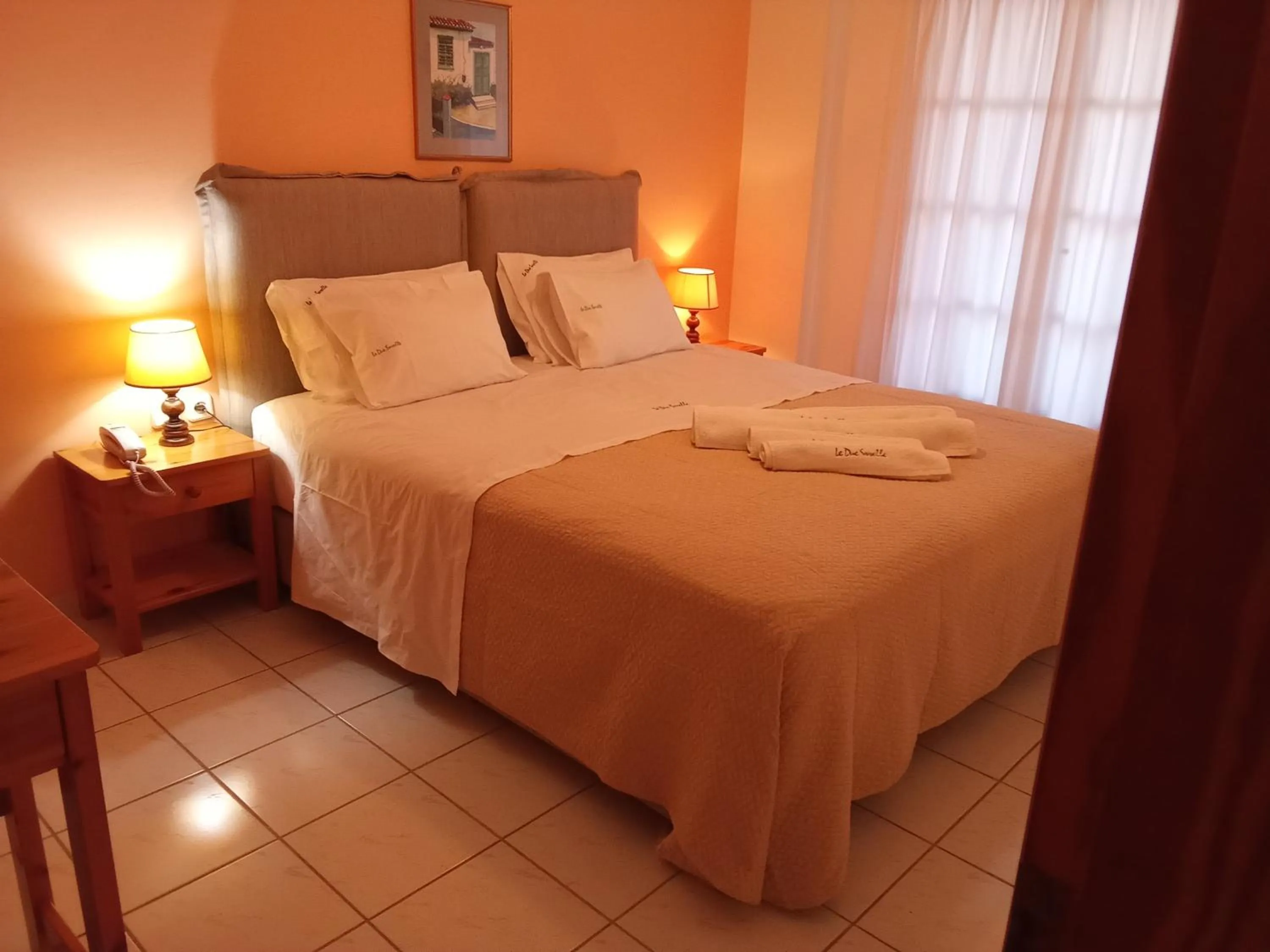 Bedroom, Bed in Le Due Sorelle