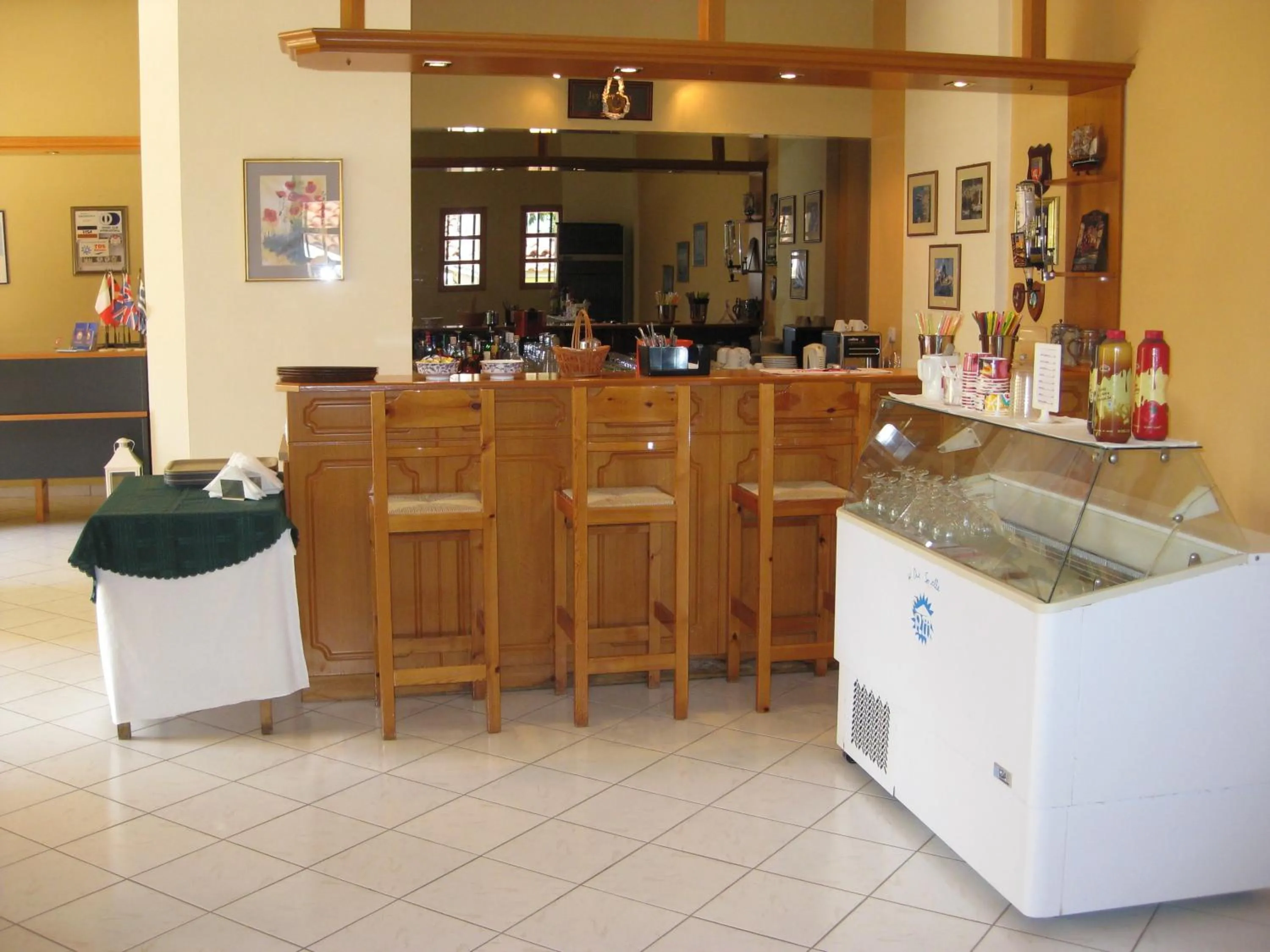 Lounge or bar in Le Due Sorelle