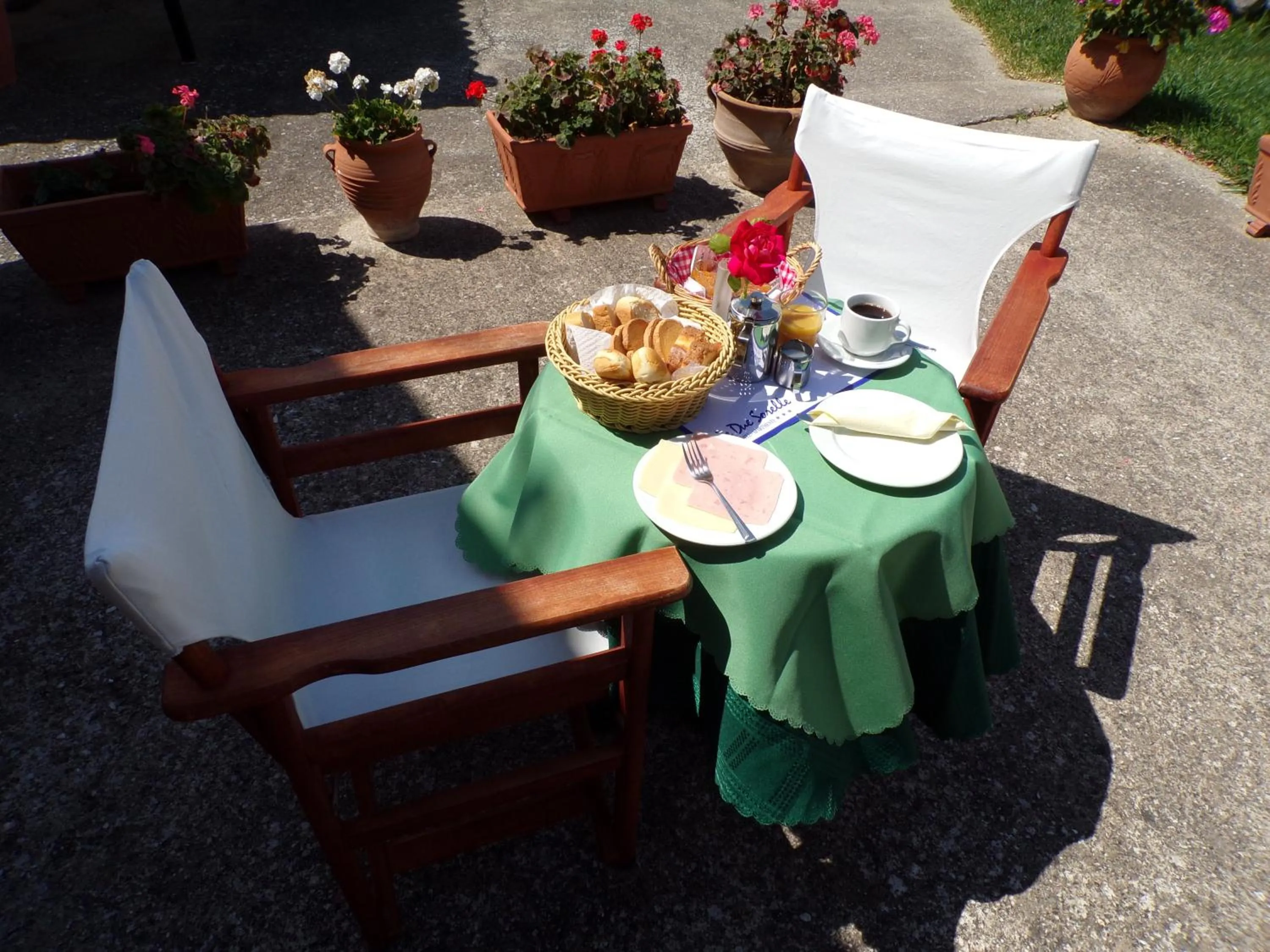 Summer in Le Due Sorelle