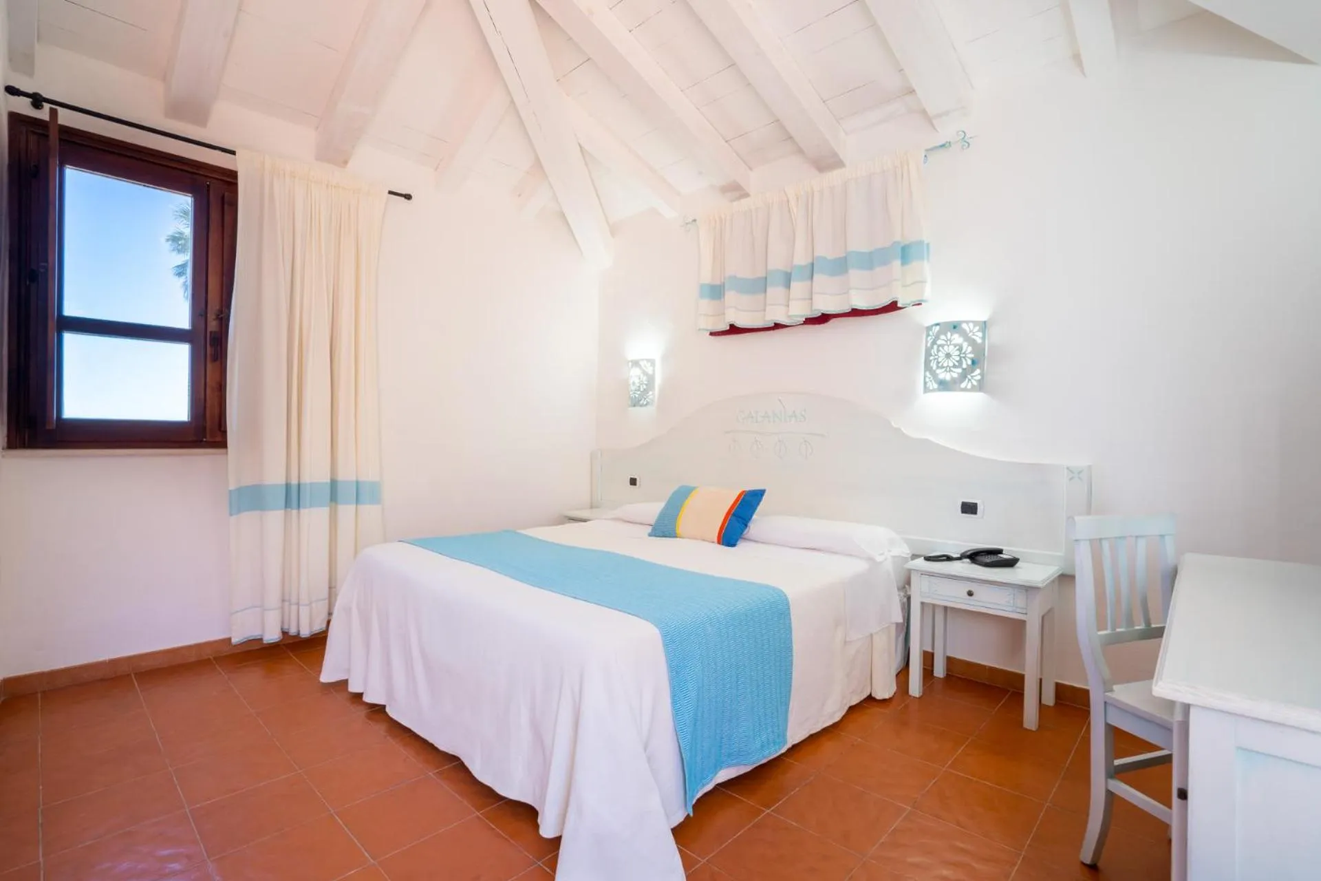Bed in Felix Hotels - Galanias Hotel & Retreat