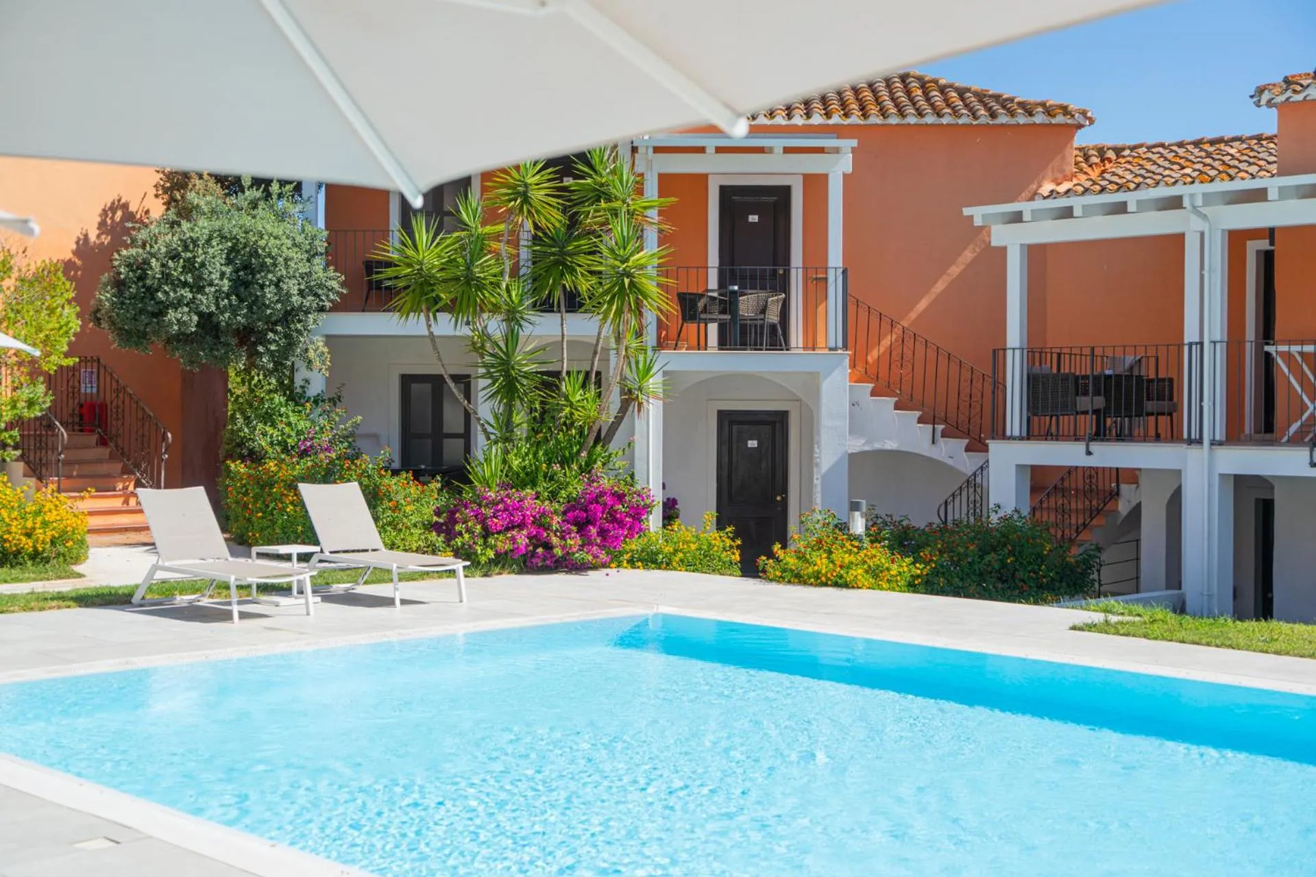 Felix Hotels - Galanias Hotel & Retreat