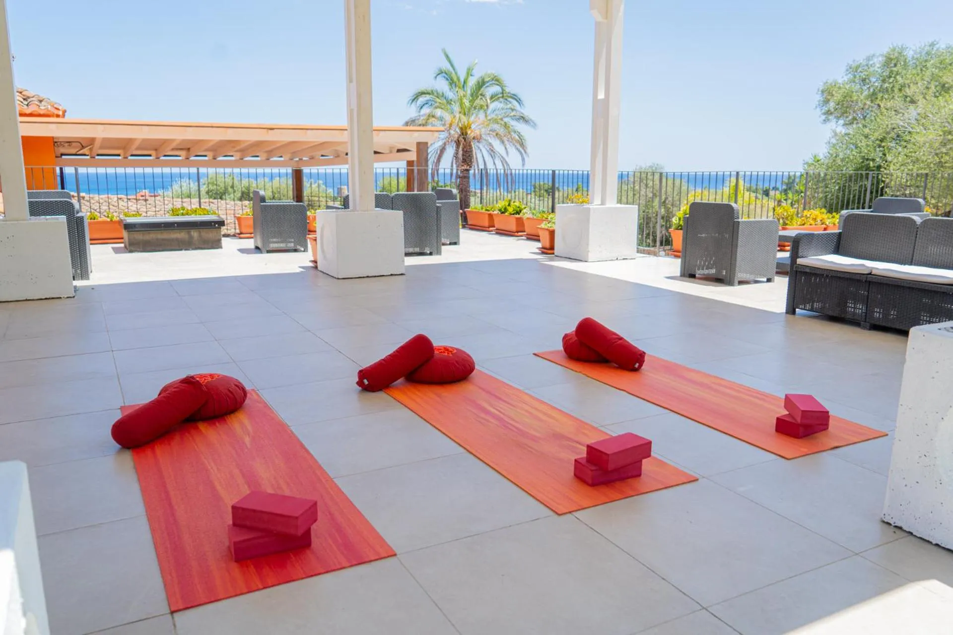 Felix Hotels - Galanias Hotel & Retreat