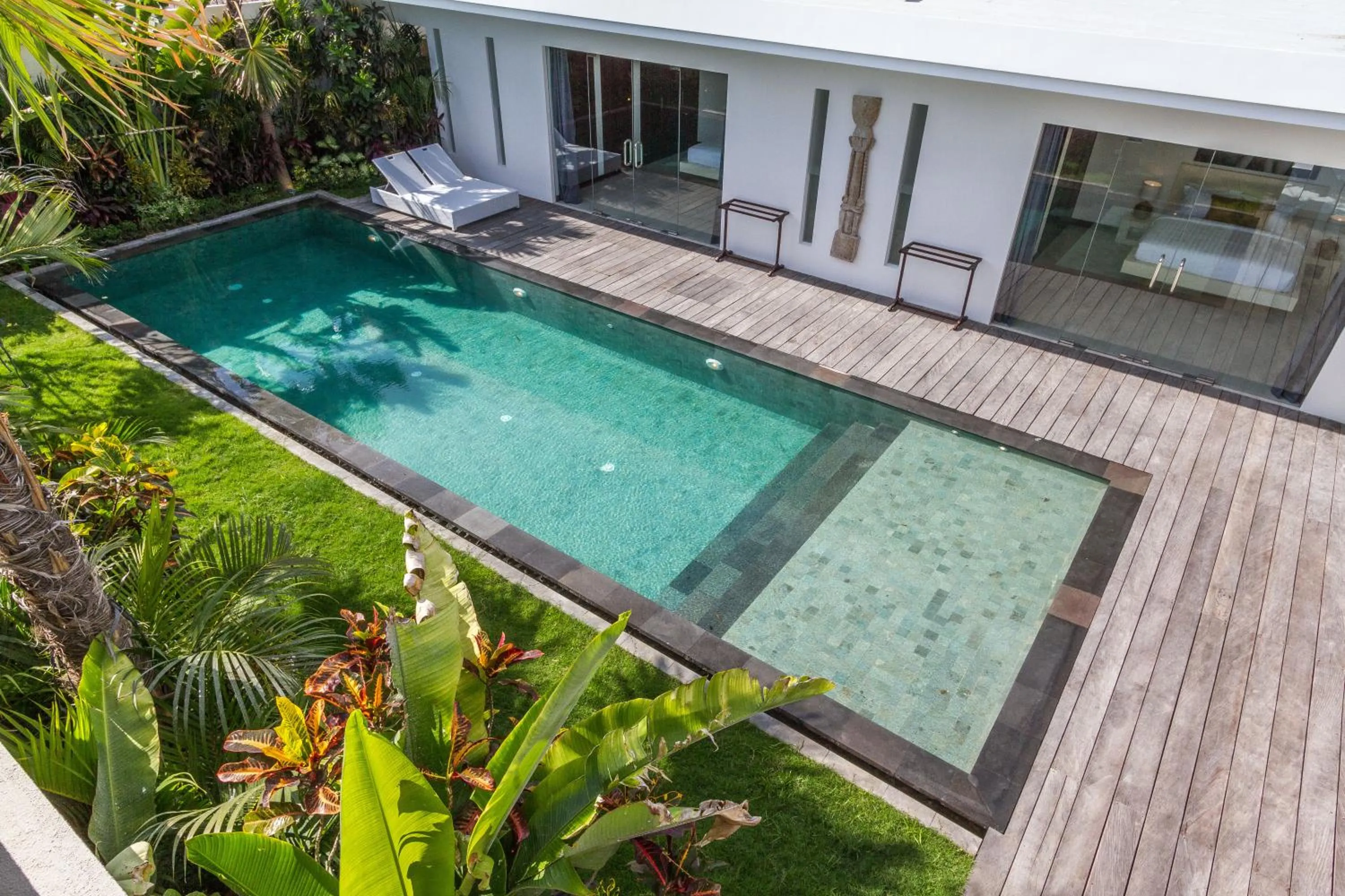 Villa Juna - Beautiful 3 Bedroom in Seminyak