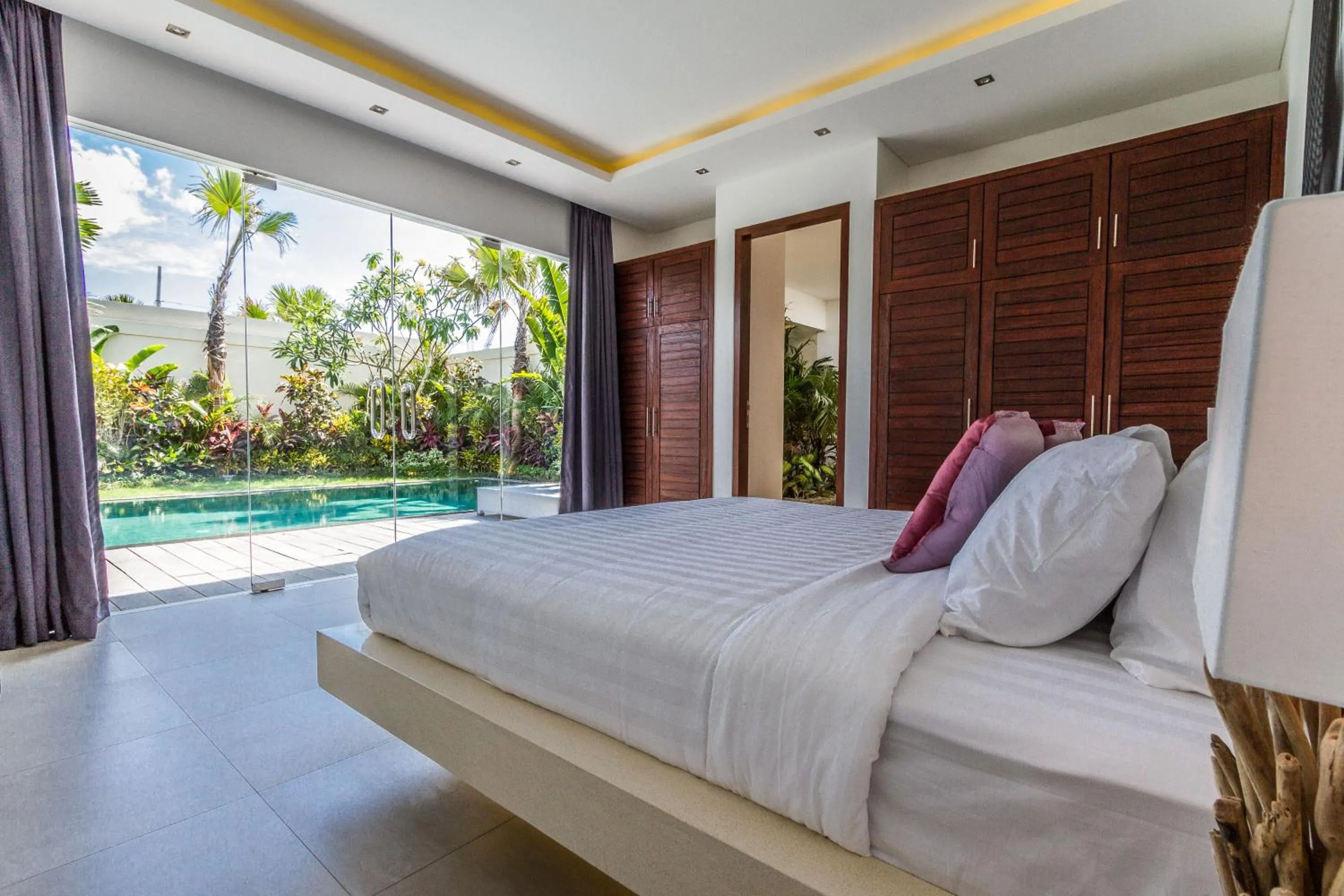 Bed in Villa Juna - Beautiful 3 Bedroom in Seminyak