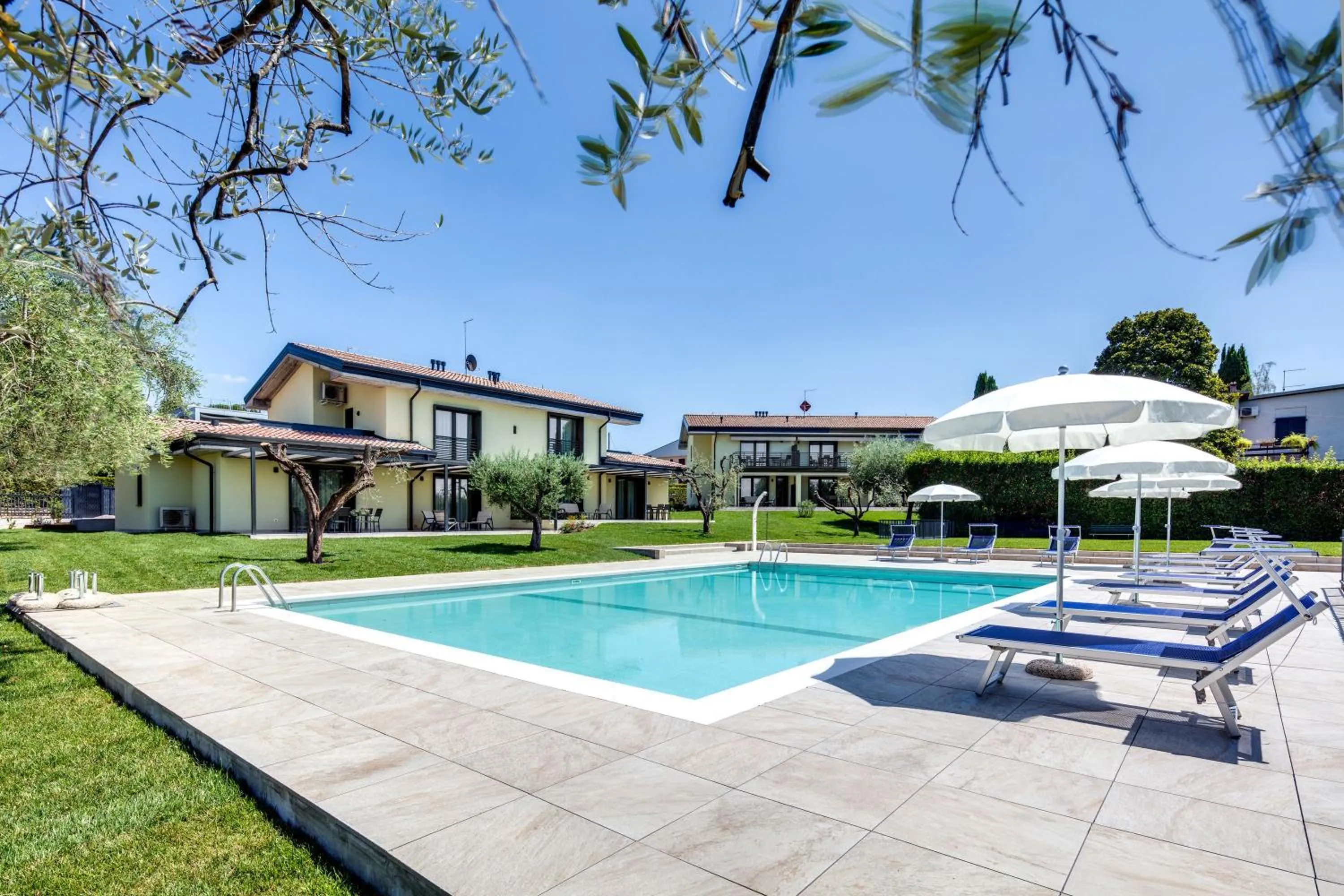 Property building in Oleandro Holiday Apartments