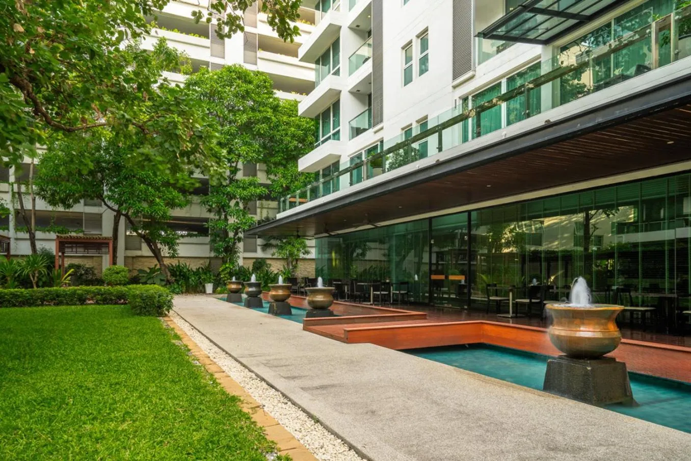 Property building in Shama Petchburi 47 Bangkok