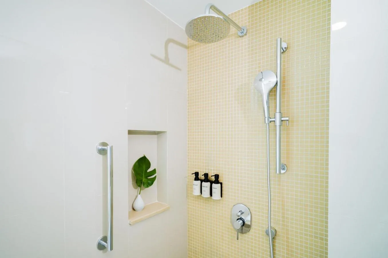 Photo of the whole room in Shama Petchburi 47 Bangkok