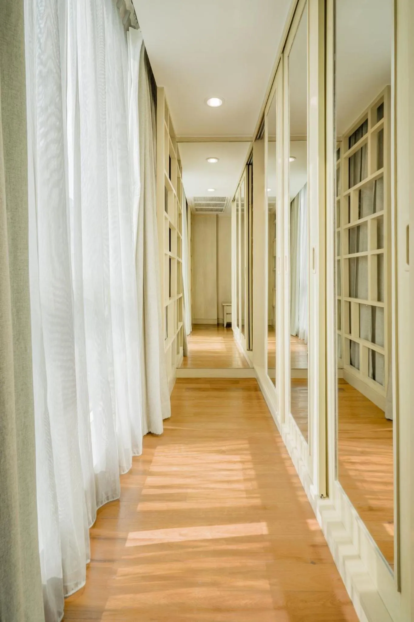 Photo of the whole room in Shama Petchburi 47 Bangkok