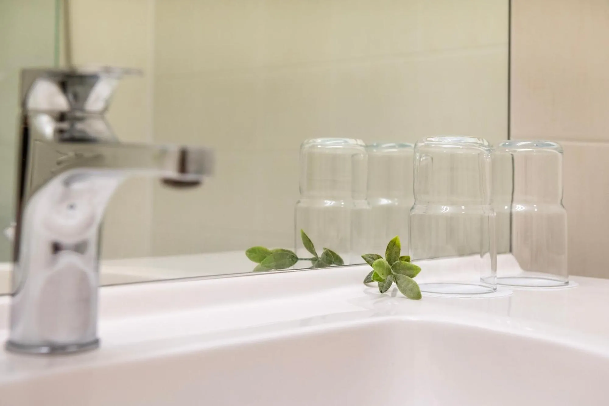 Bathroom in Art City Inn