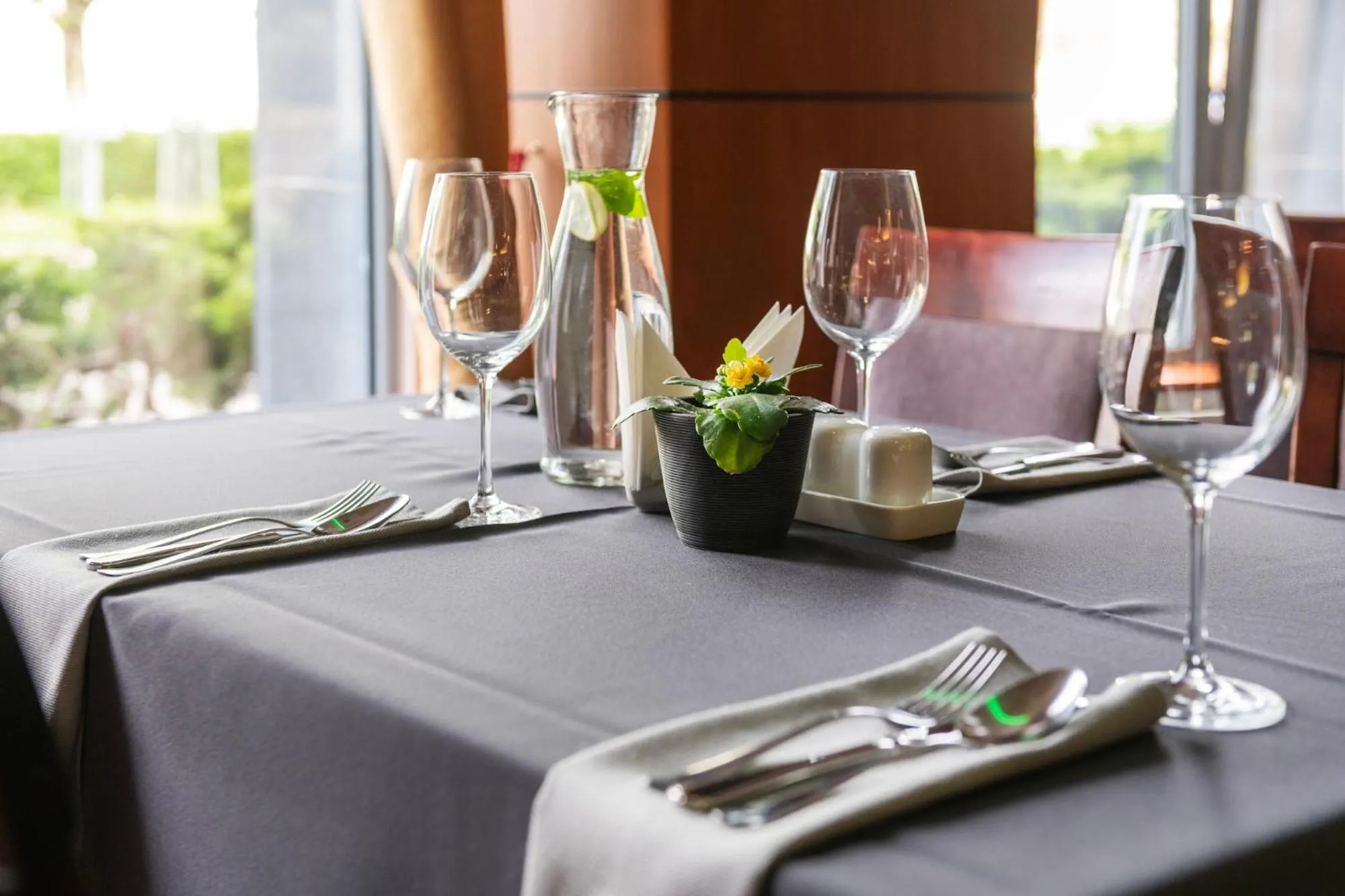 Restaurant/places to eat in Art City Inn