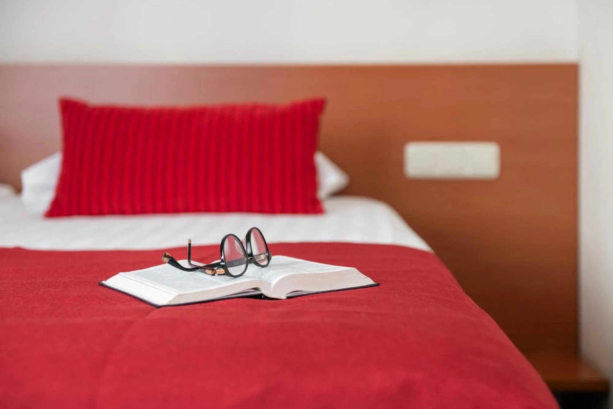 Photo of the whole room, Bed in Art City Inn