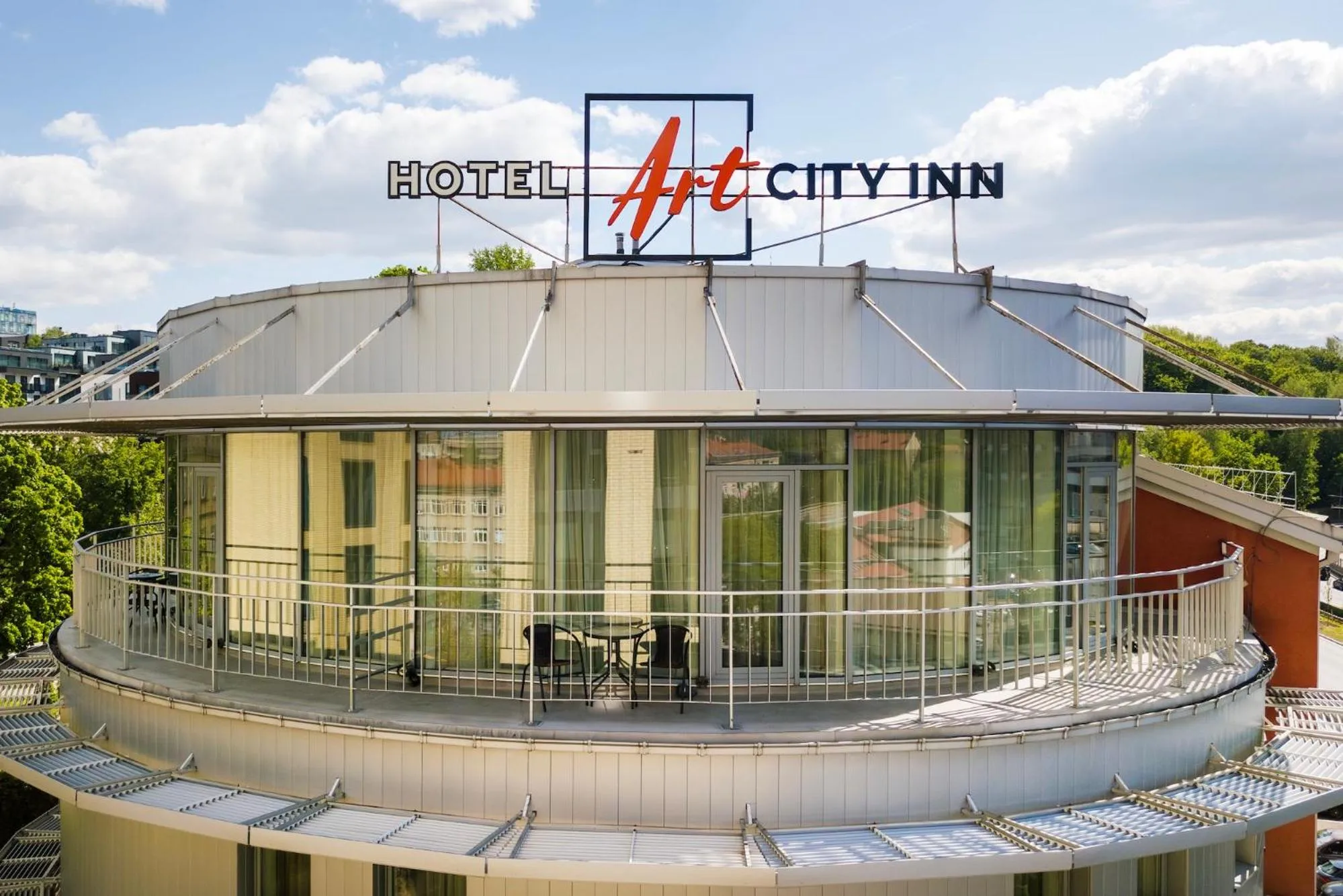Balcony/Terrace in Art City Inn