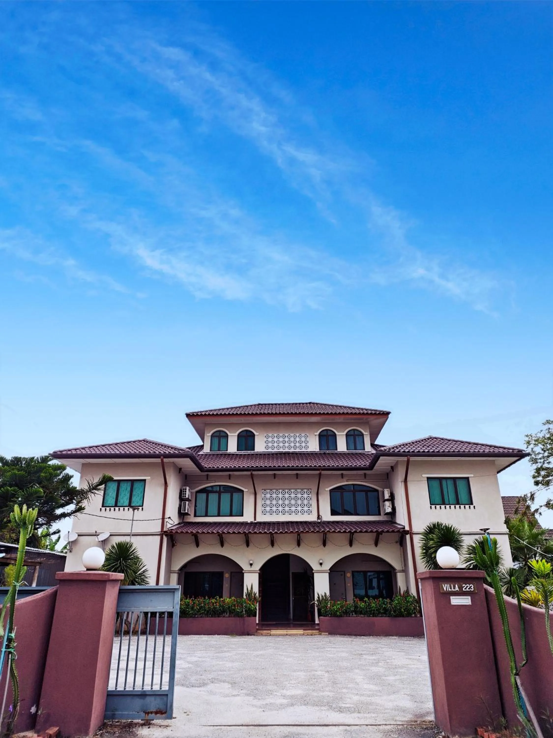 Property building in Villa 223