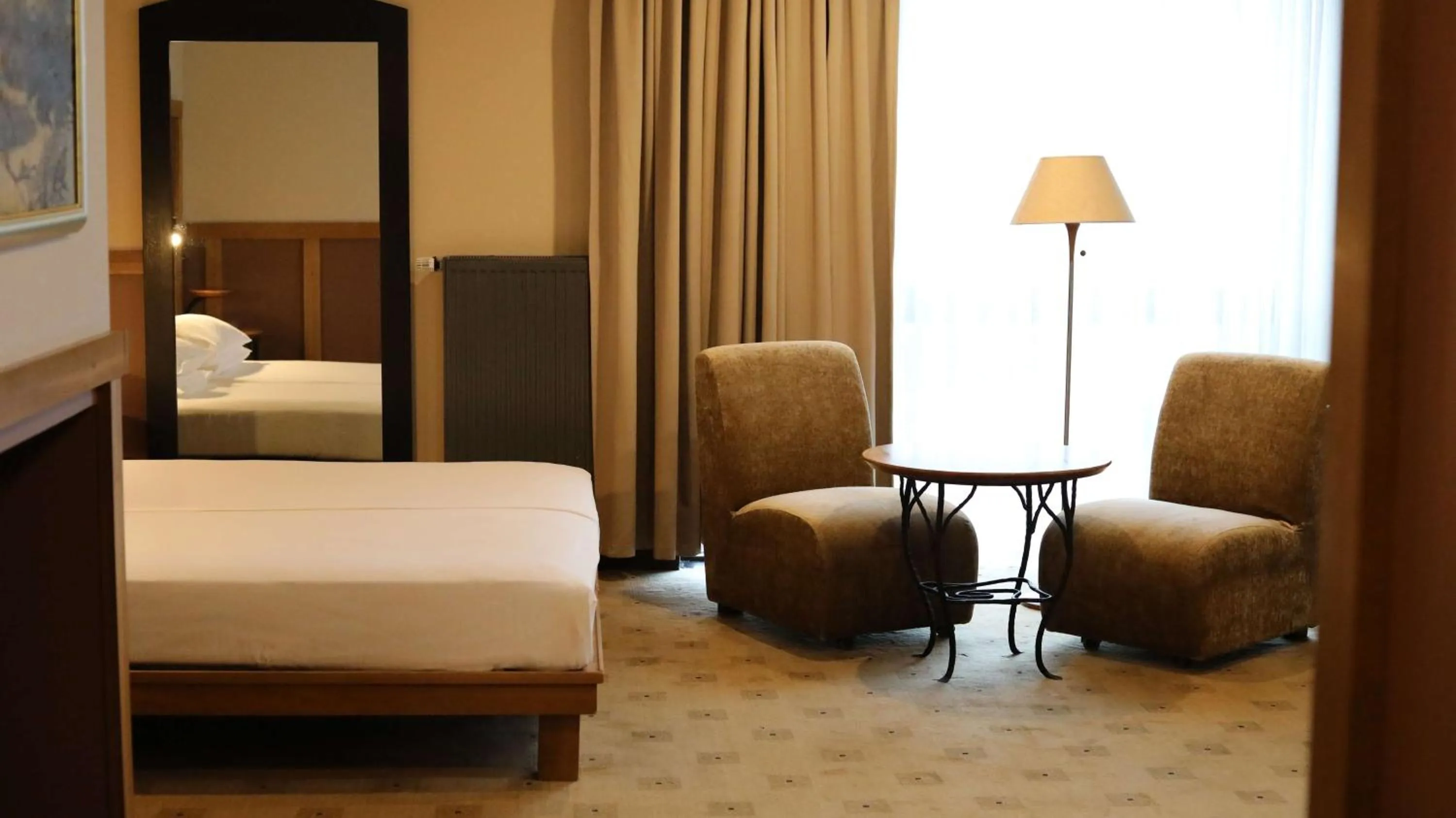 Bedroom, Bed in BEST WESTERN Santakos Hotel