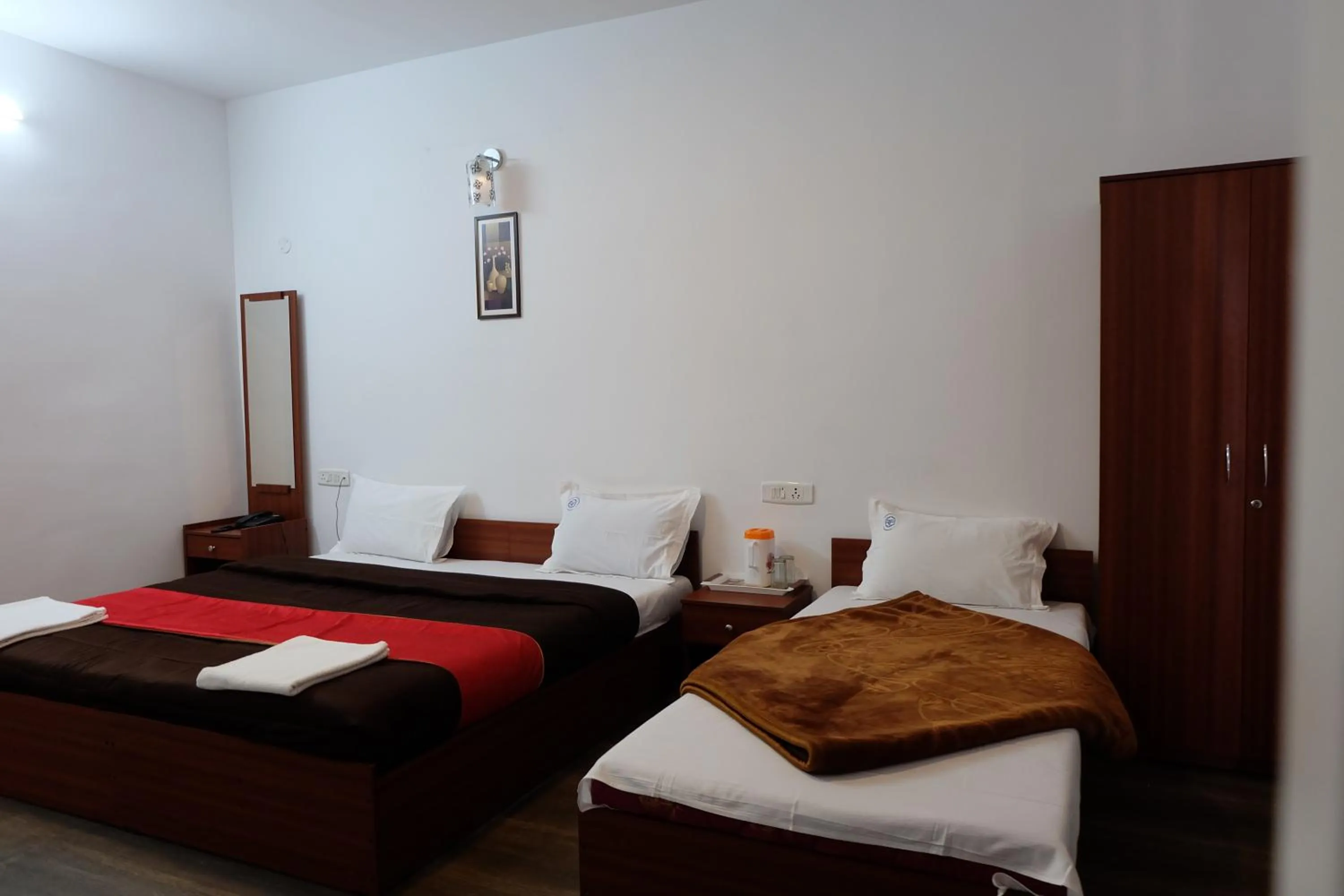 Bed in Rosepark Residency