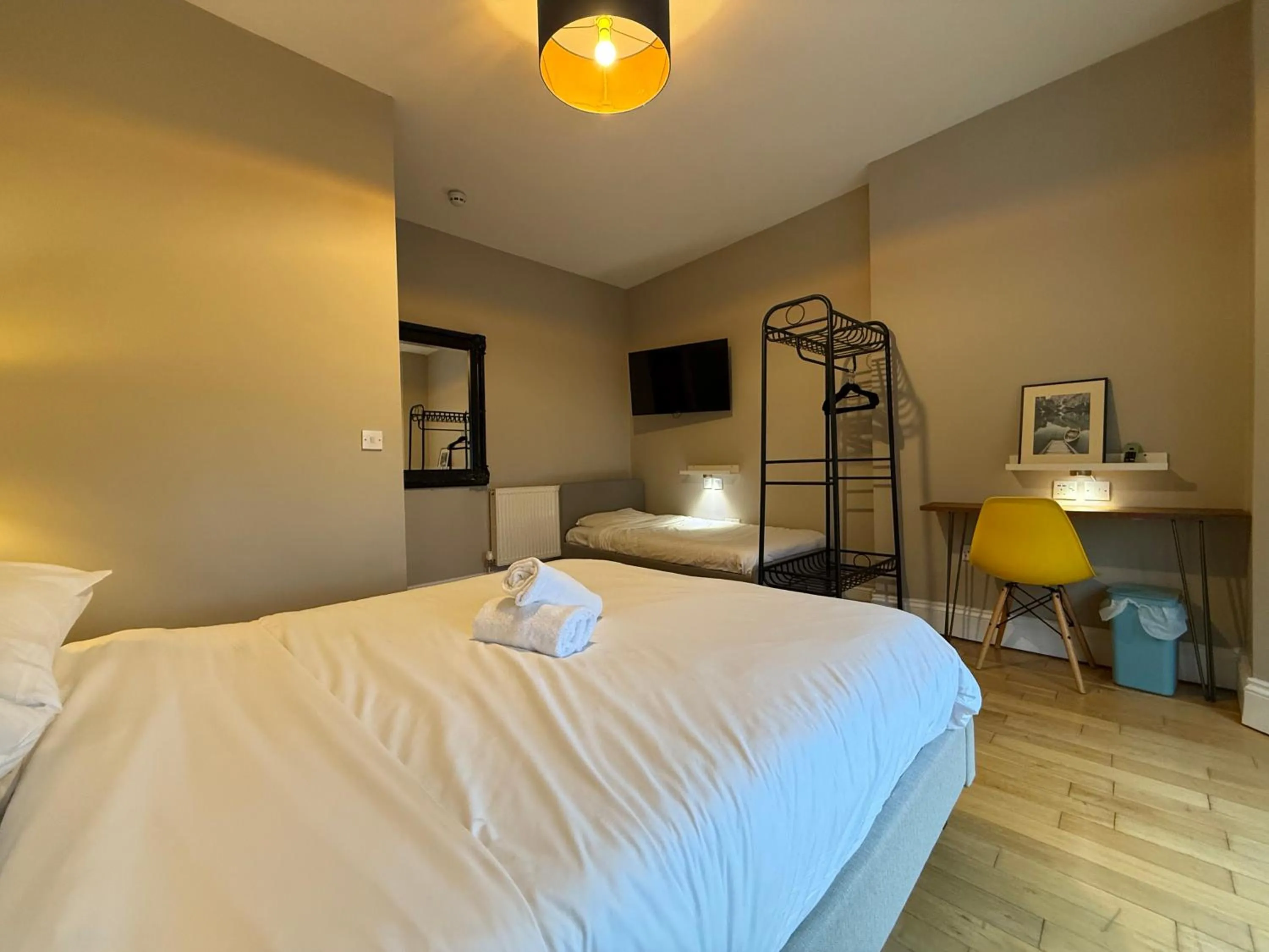 Bedroom, Bed in The Riverhouse