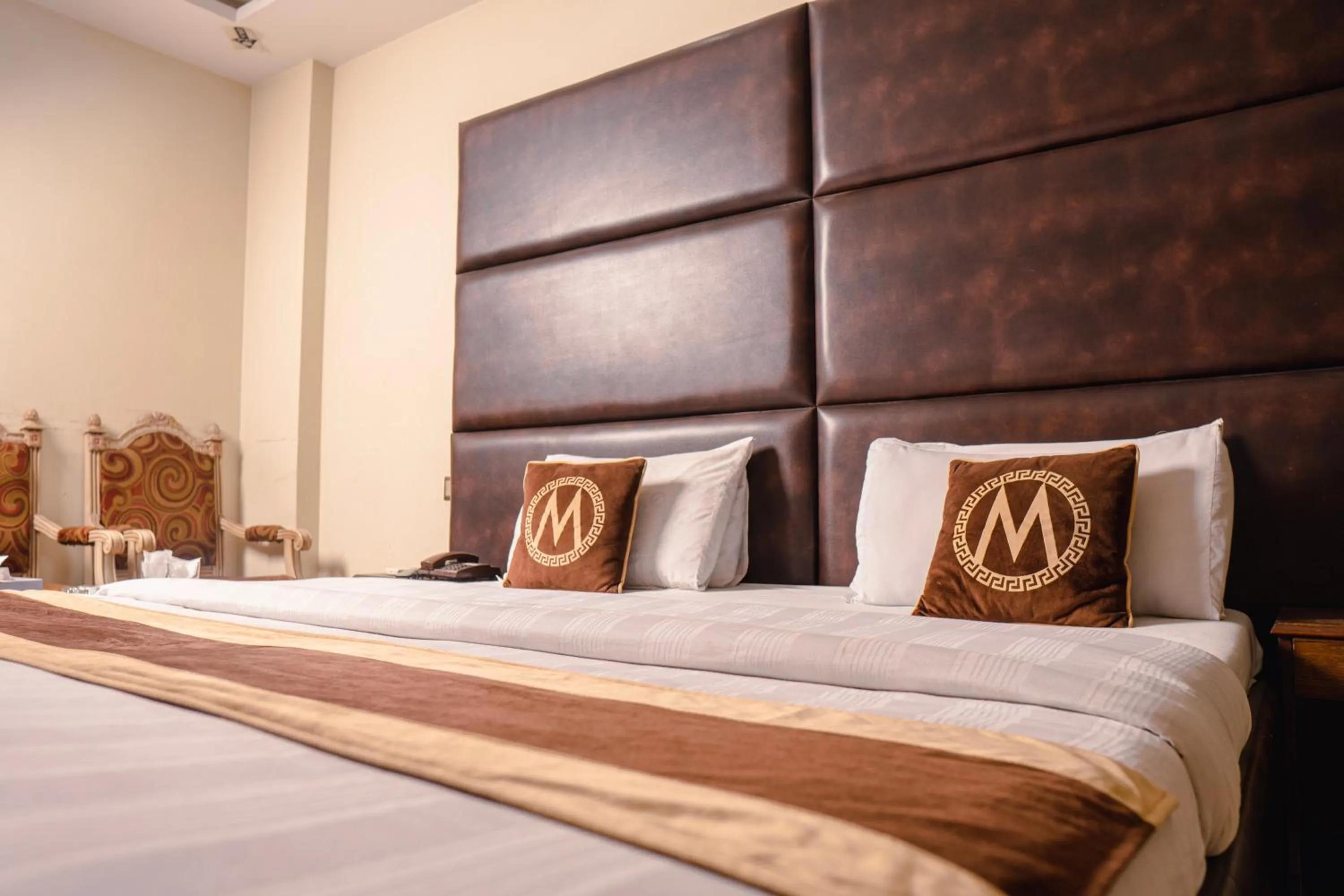 Bed in Hotel Mayfair