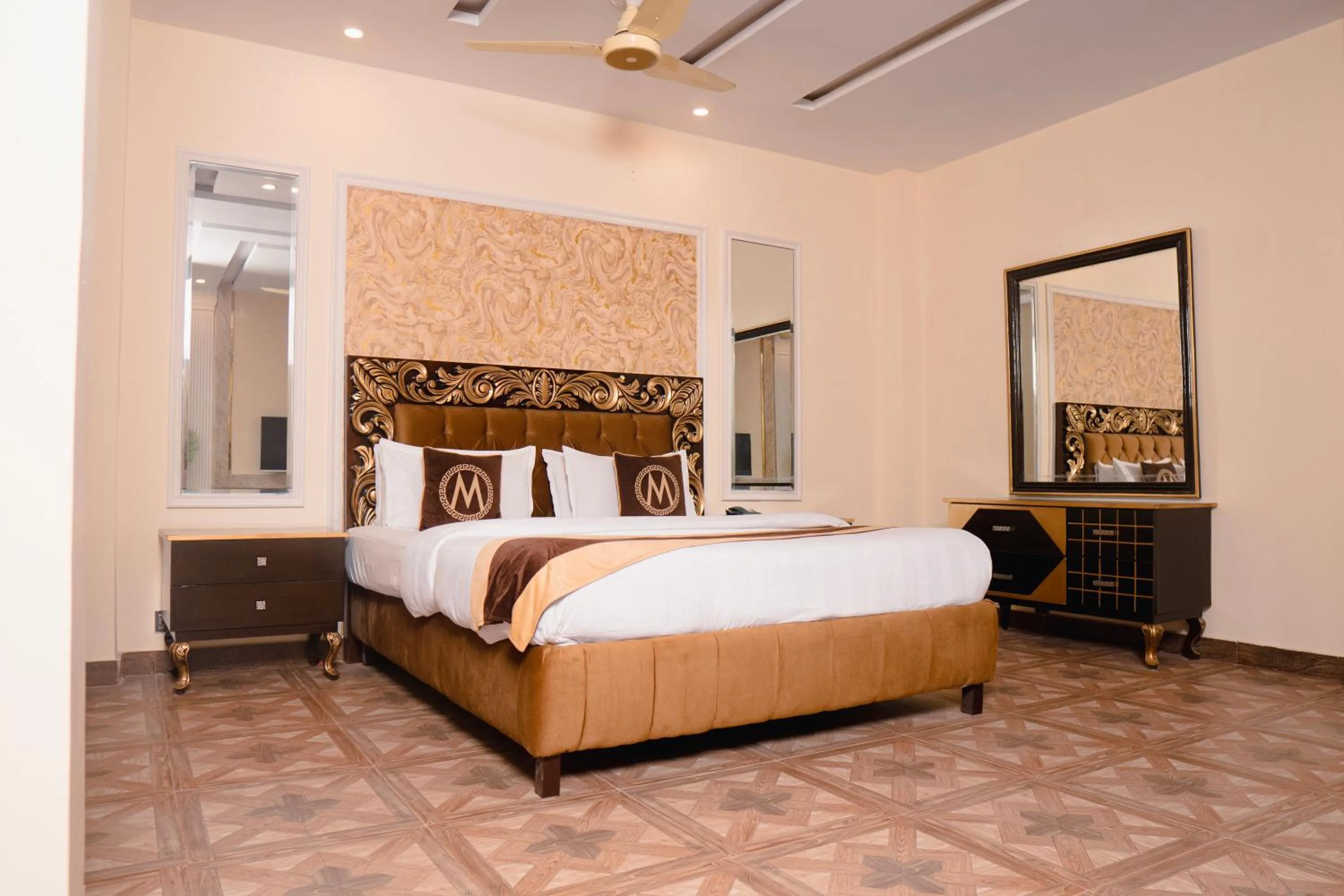 Bed in Hotel Mayfair