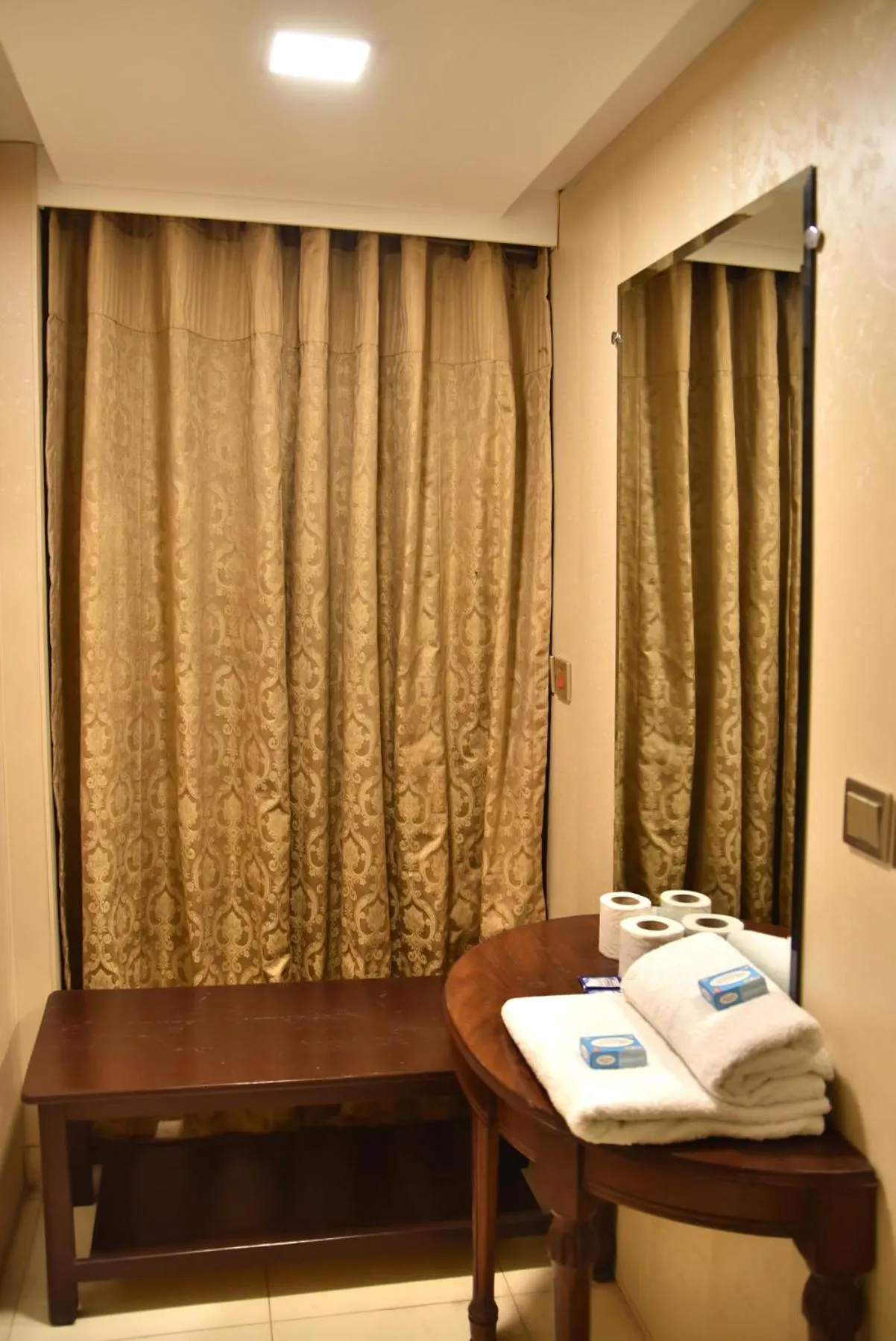 towels in Hotel Mayfair