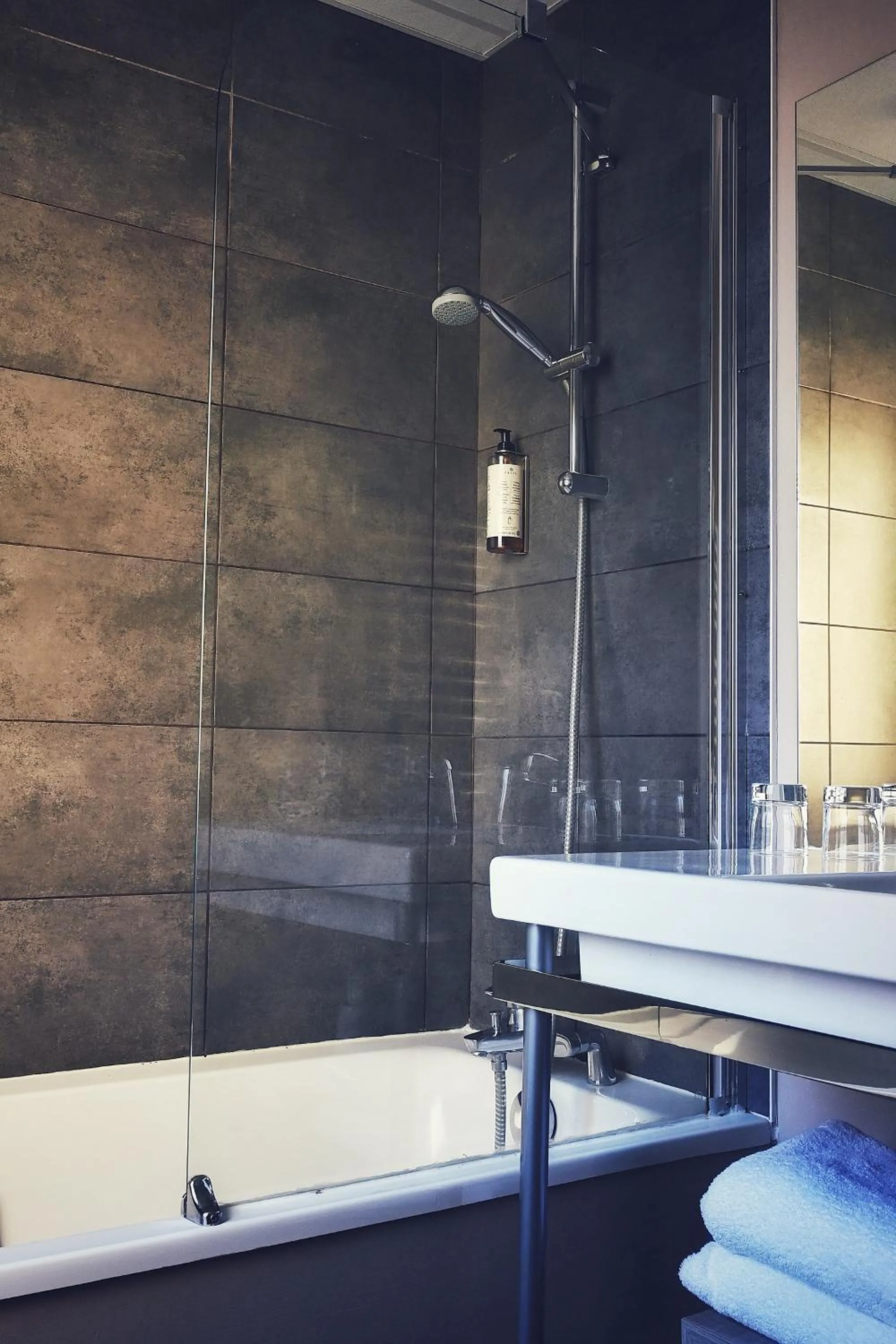 Bathroom in Hotel Les Terrasses