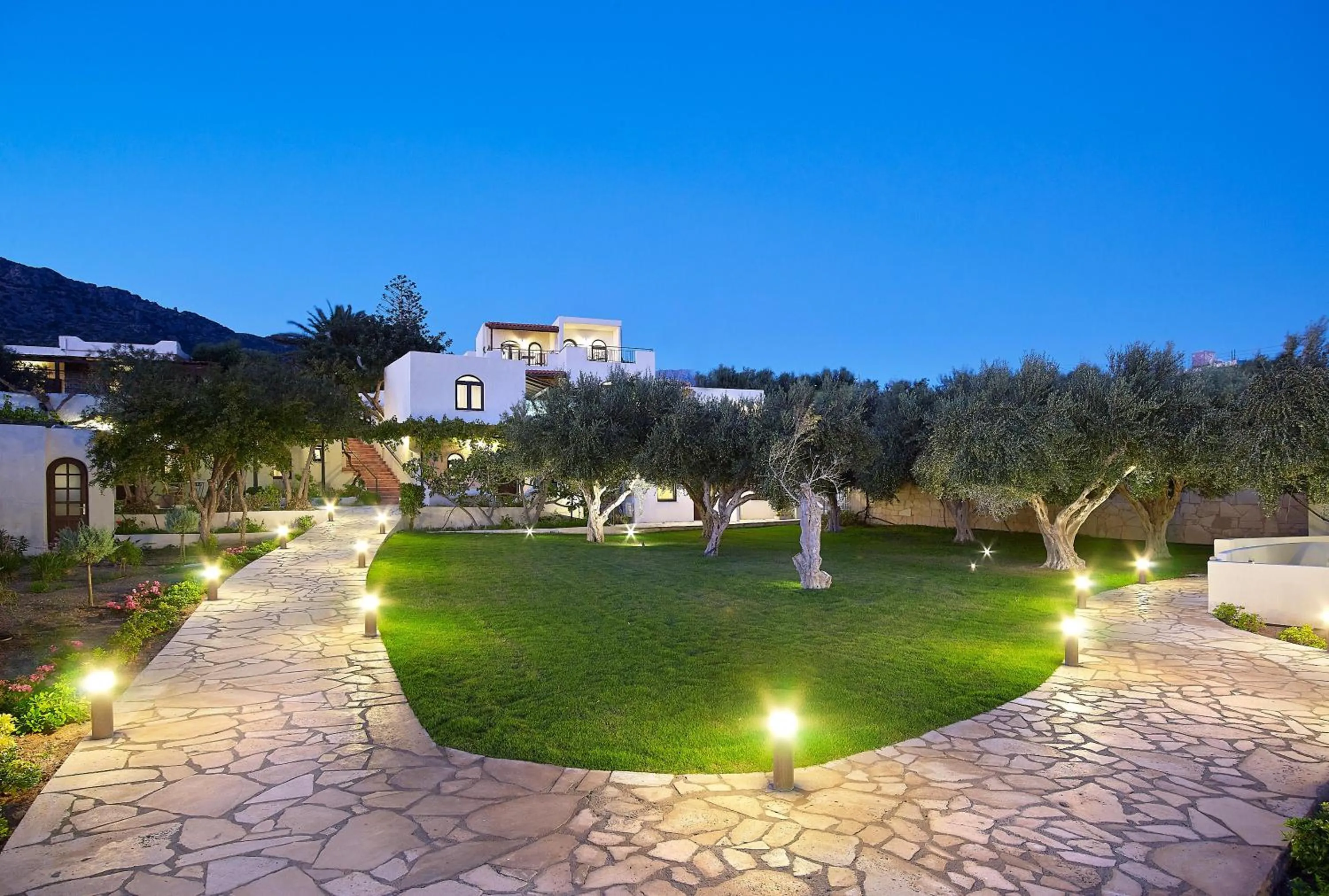 Garden in Coriva Beach Hotel & Bungalows