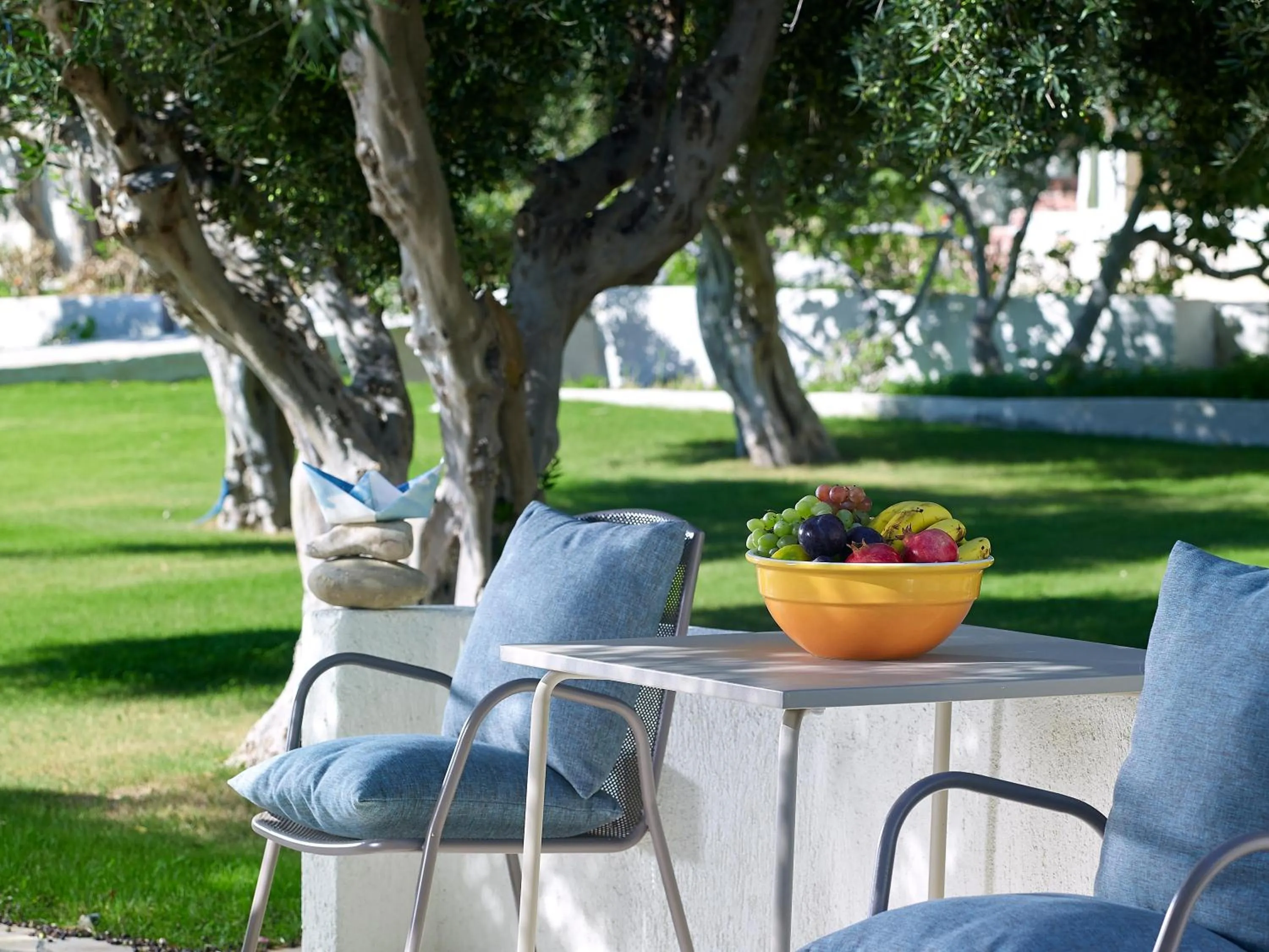 Photo of the whole room in Coriva Beach Hotel & Bungalows