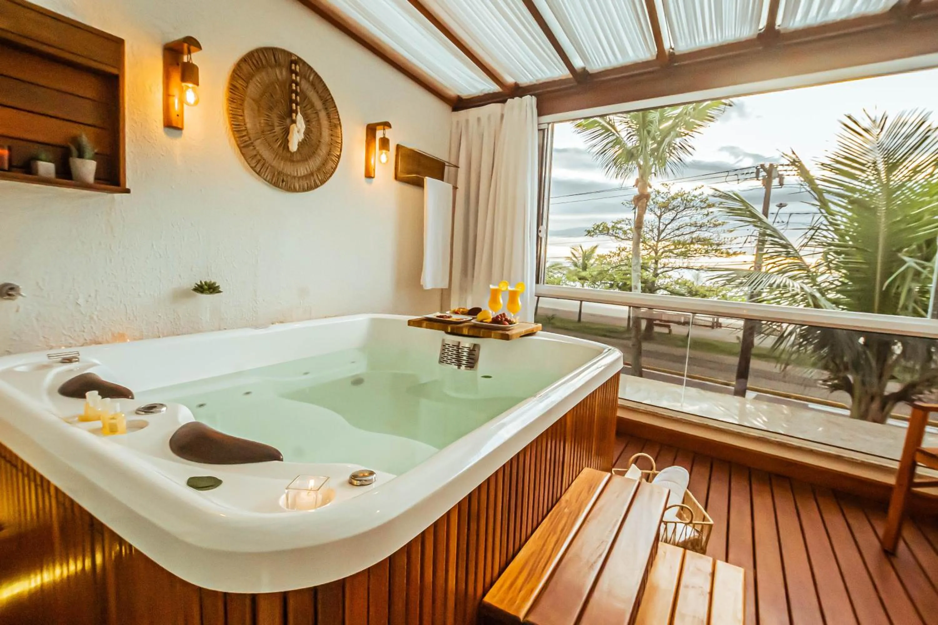 Hot Tub in Hotel VillaReal Guaratuba - Caieiras