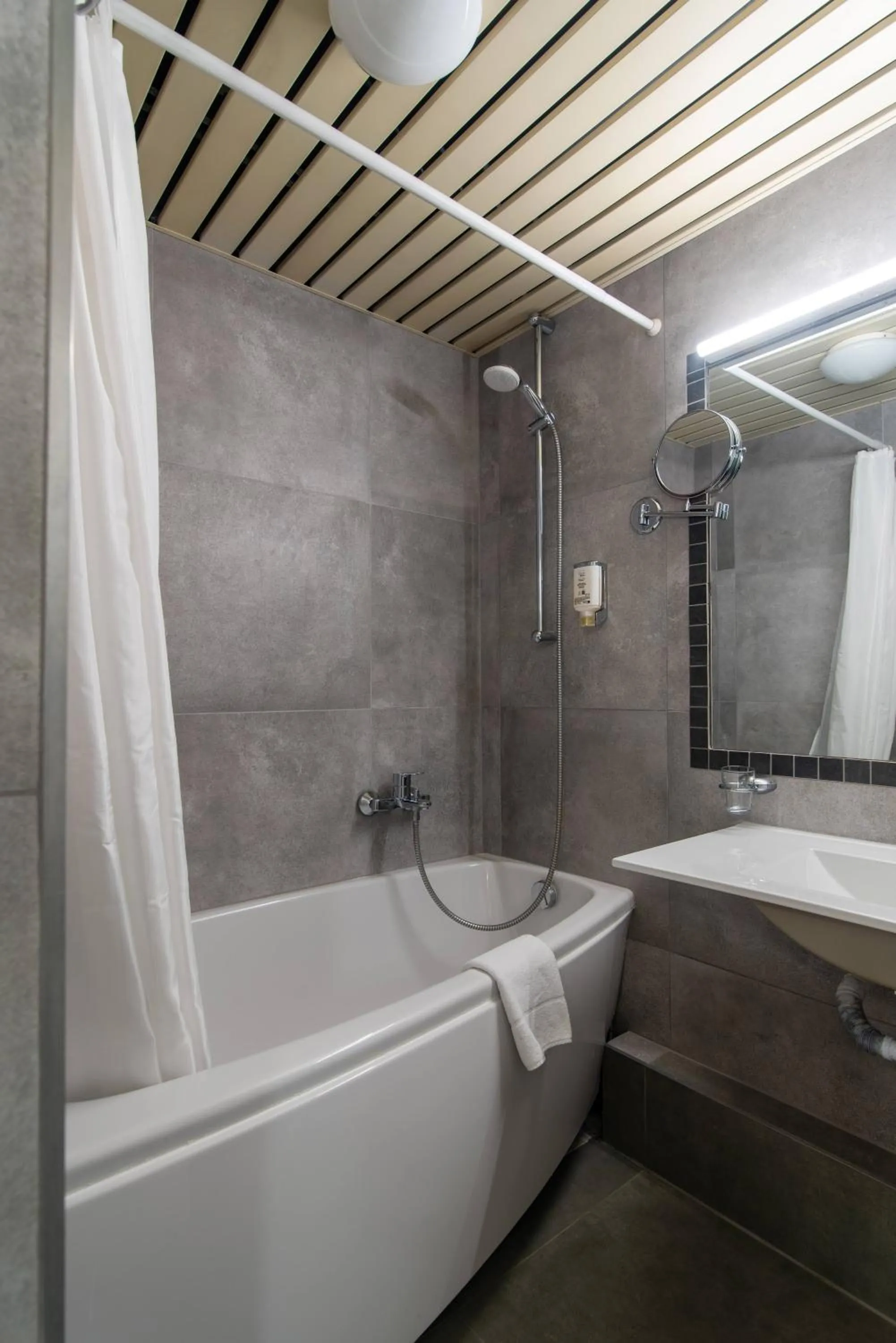Shower in Best Western Vilnius