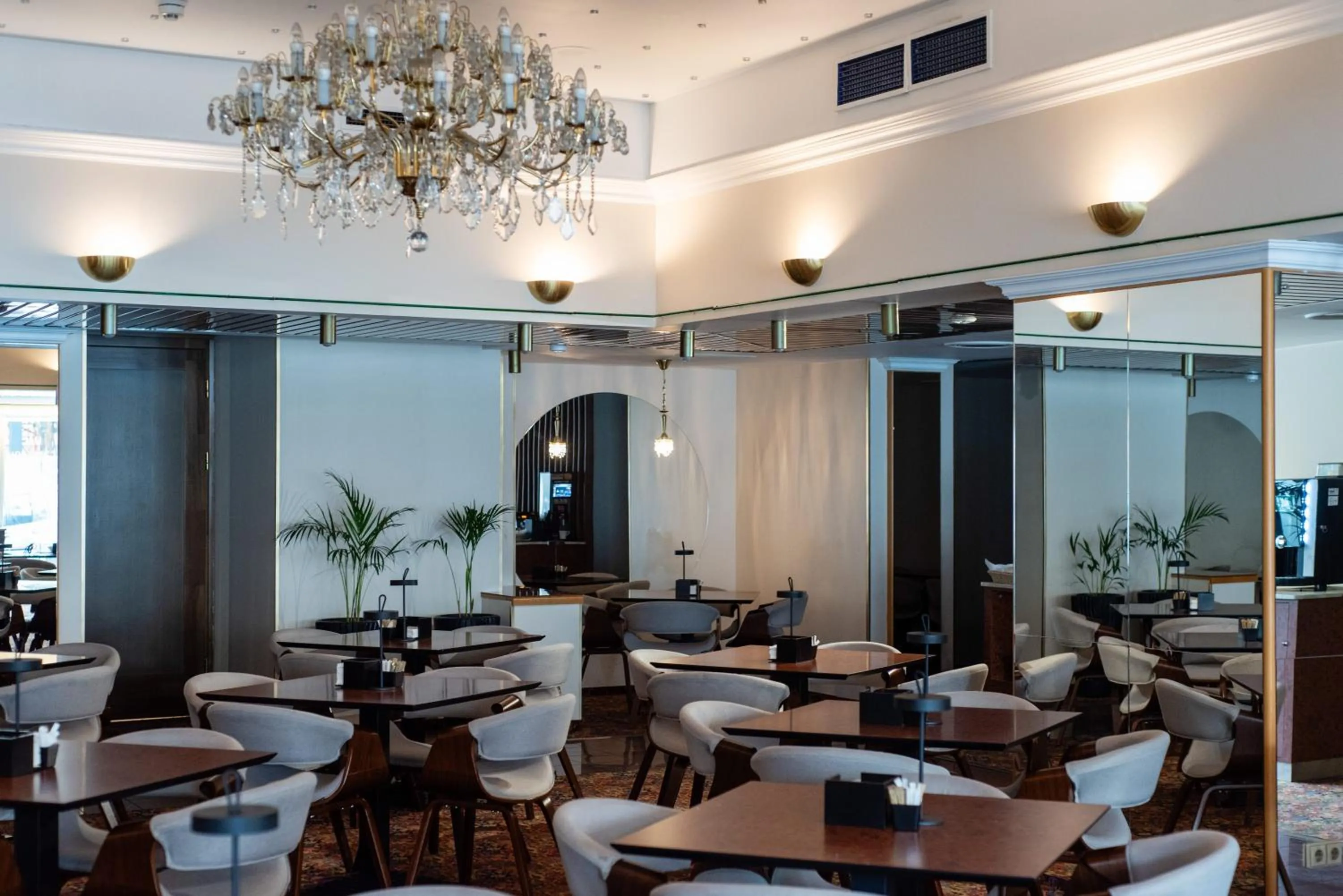 Restaurant/places to eat in Best Western Vilnius