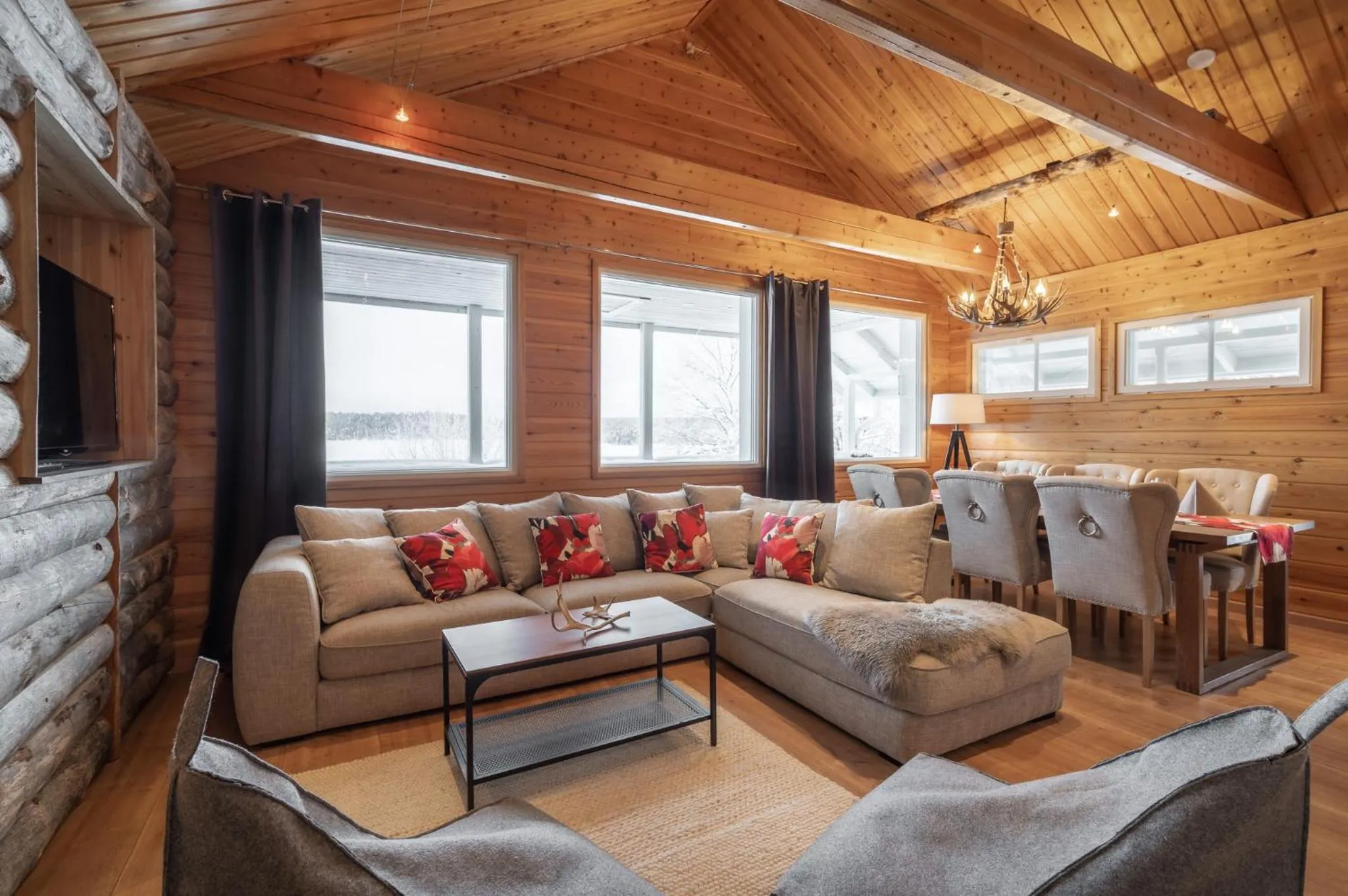 Living room in Wilderness Hotel Nellim & Igloos