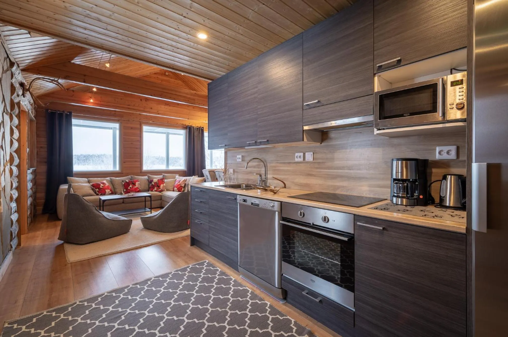 Kitchen or kitchenette in Wilderness Hotel Nellim & Igloos