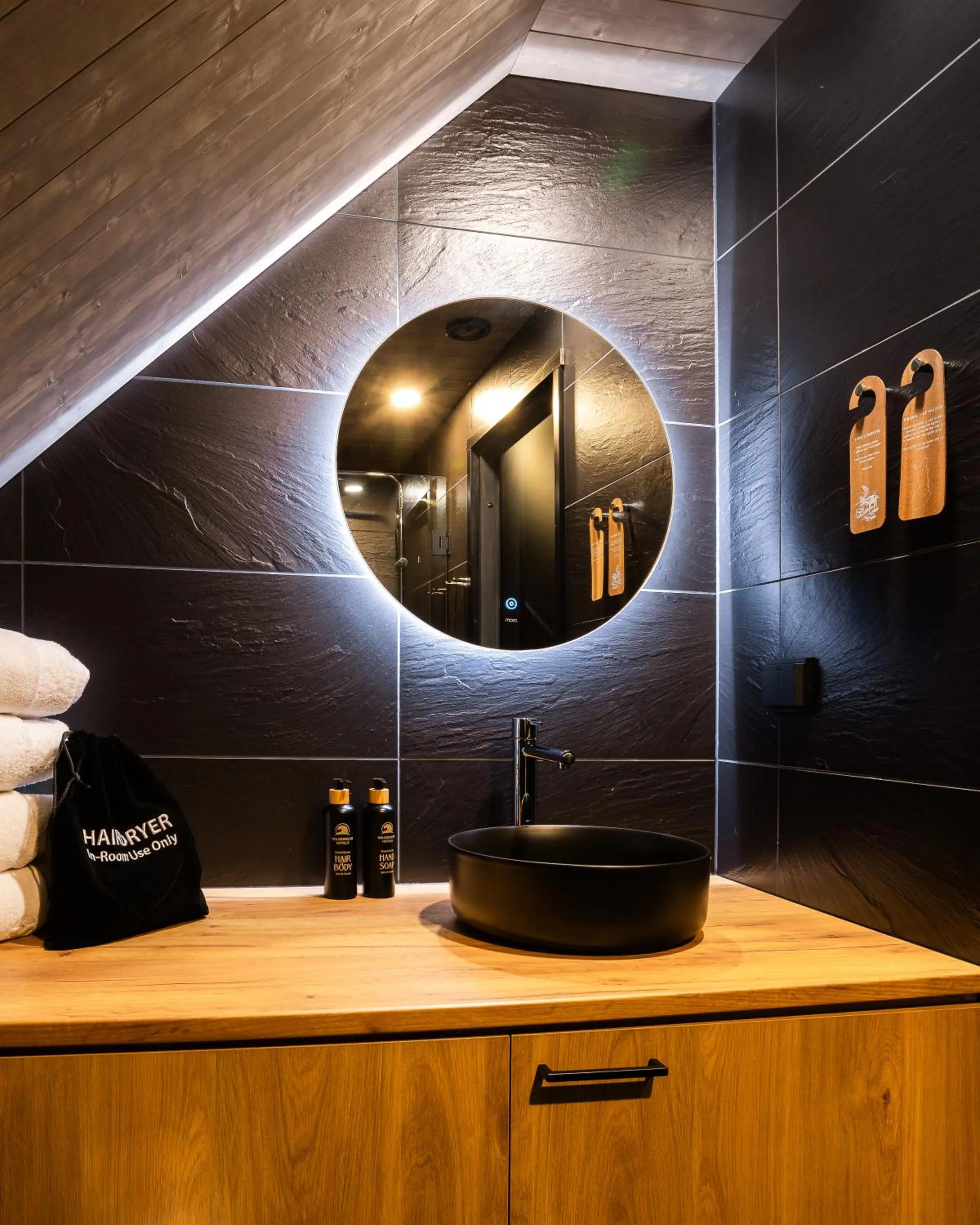 Bathroom in Wilderness Hotel Nellim & Igloos