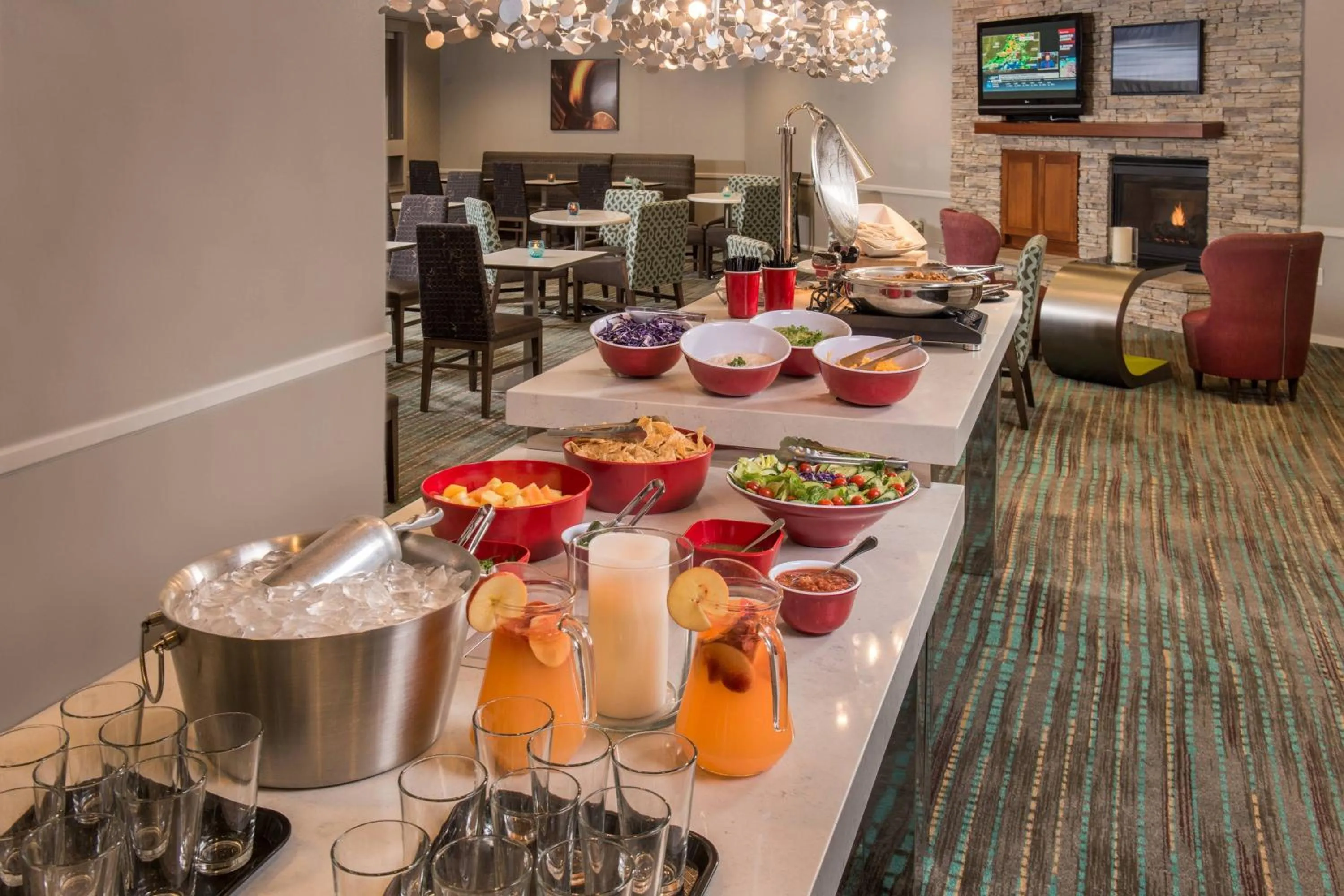 Restaurant/places to eat in Residence Inn Chantilly Dulles South