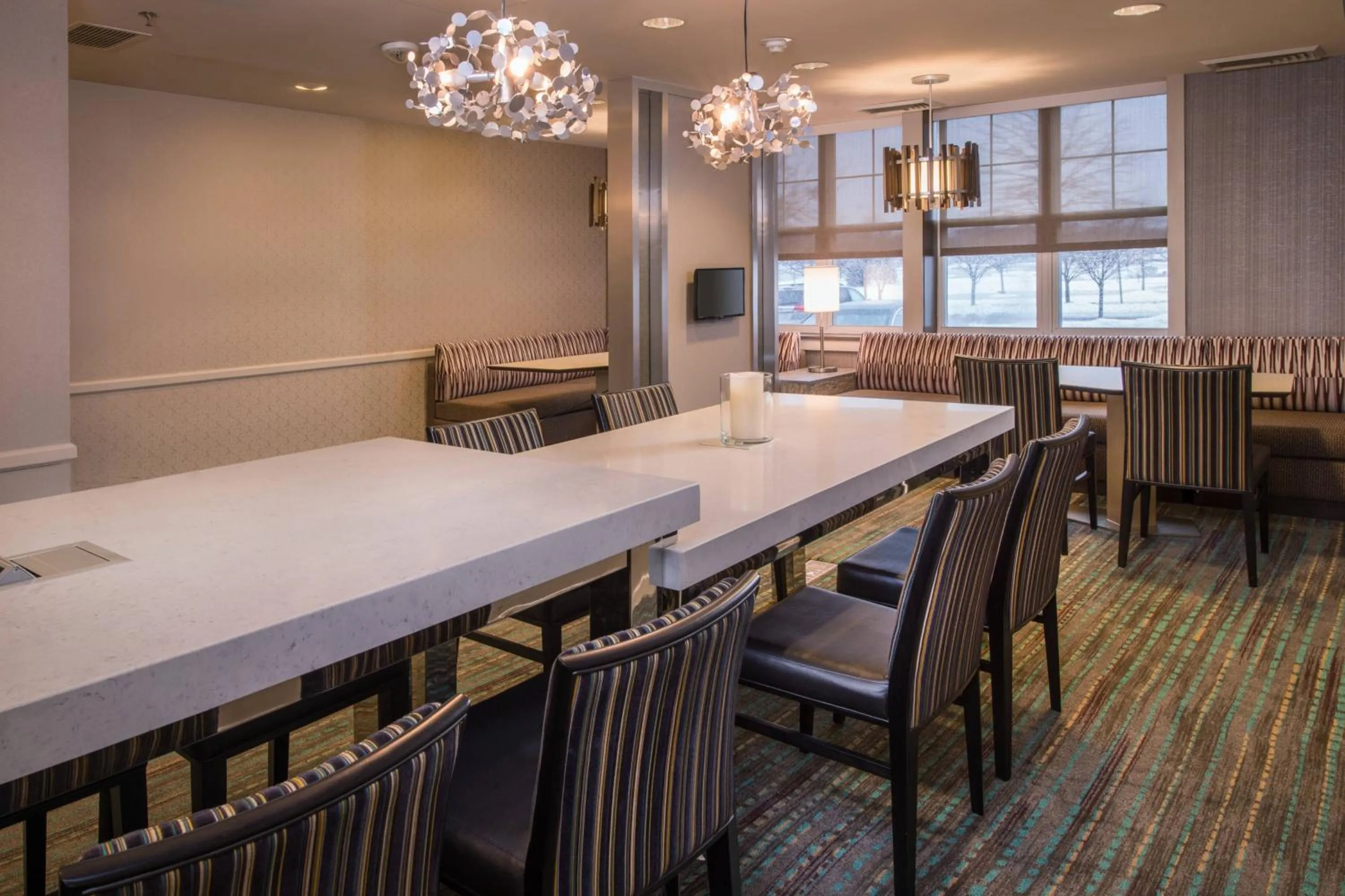 Restaurant/places to eat in Residence Inn Chantilly Dulles South